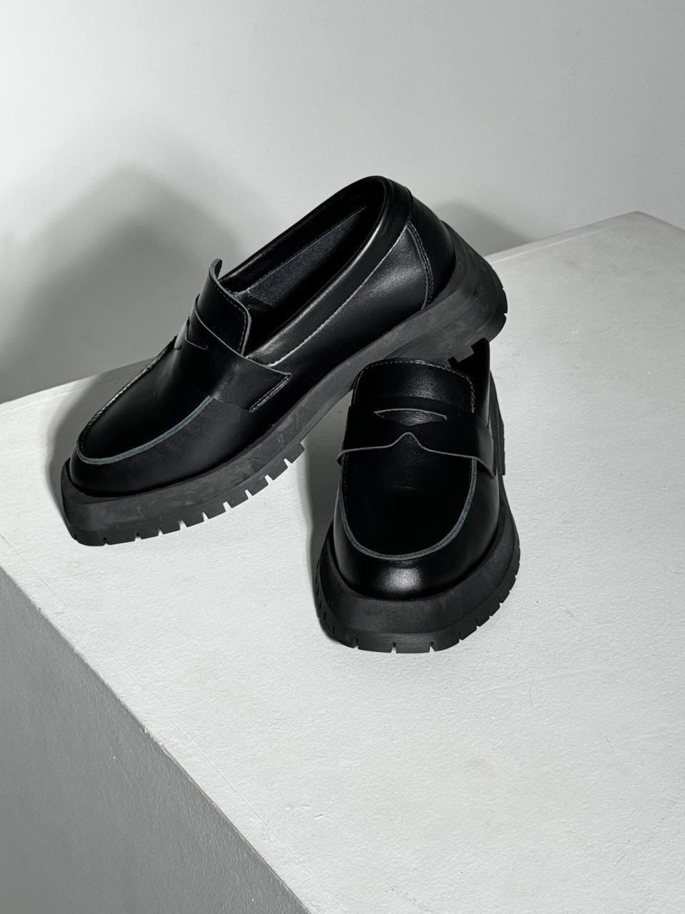 Лофер 154 Кожа 13 чорна/ 11620 ч./фігурна перемичка модель P_196213-S38_202433 Фото