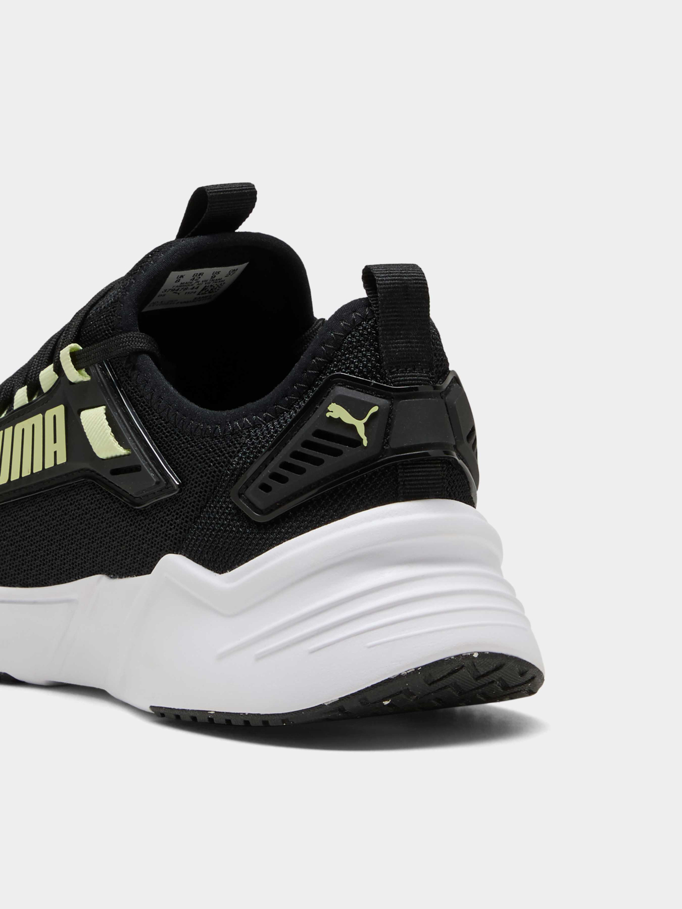 Кросівки Retaliate 3 Running Shoes Unisex модель 379478 Фото