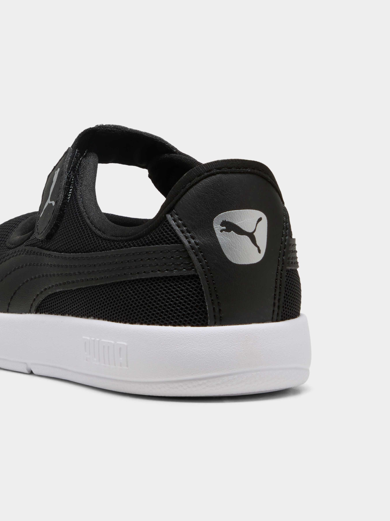 Детские босоножки Courtflex v3 Lina V Sneakers Kids модель 400578 Фото