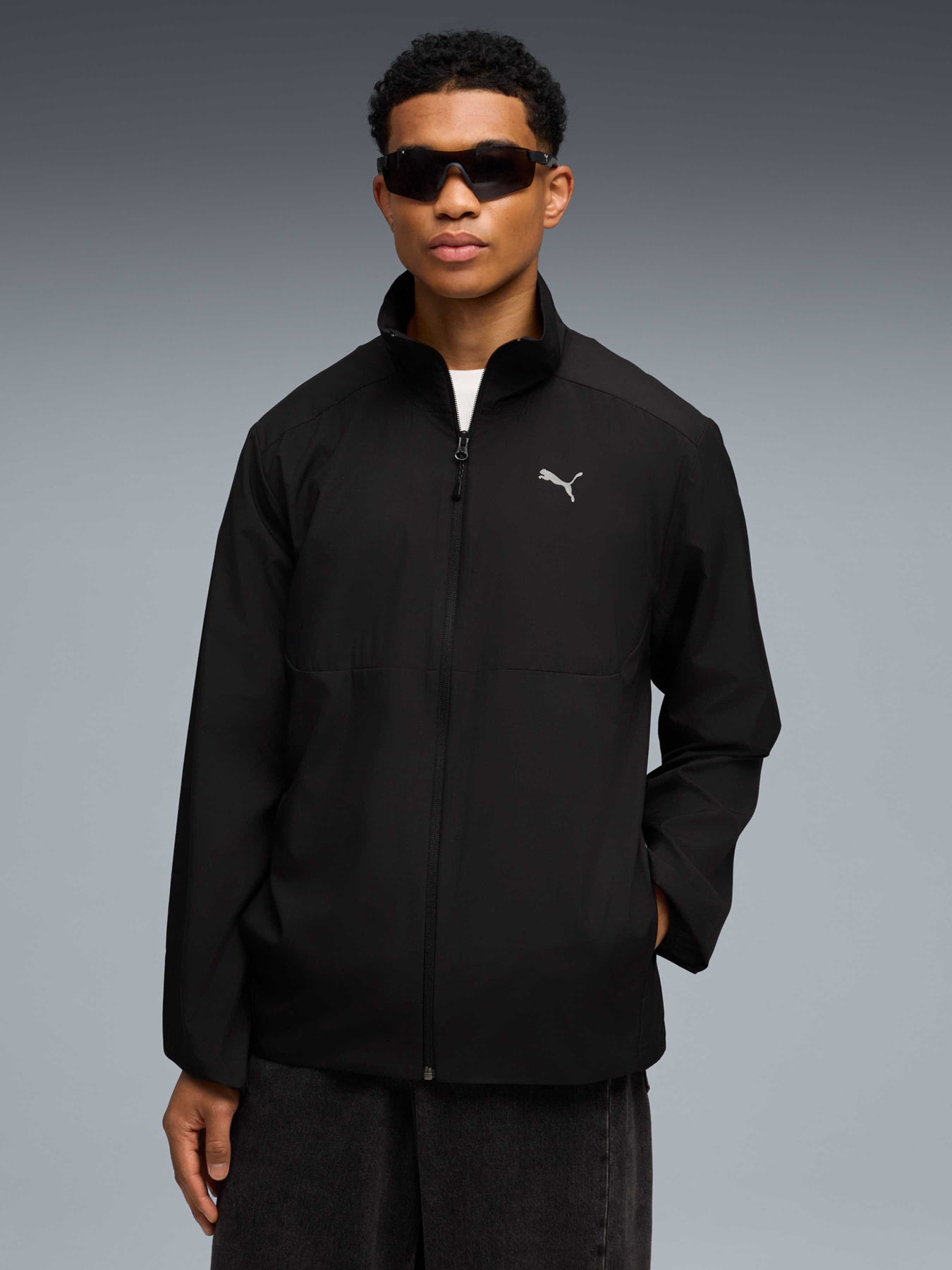 Демисезонная куртка PUMA Tech Woven Track Jacket модель 692184 Фото