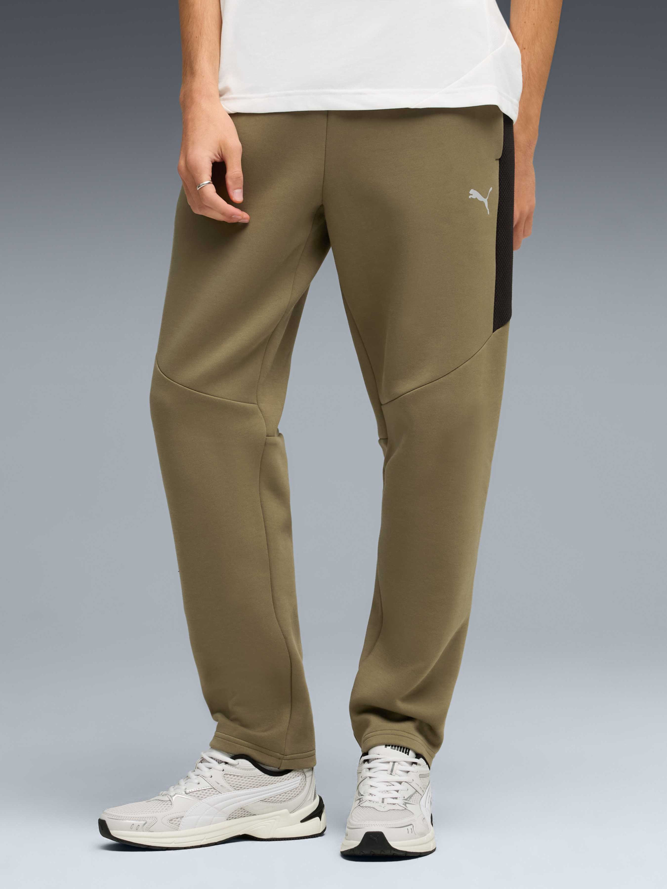 Штаны Evostripe Pants Men модель 692191 Штаны Evostripe Pants Men модель 692191 Фото