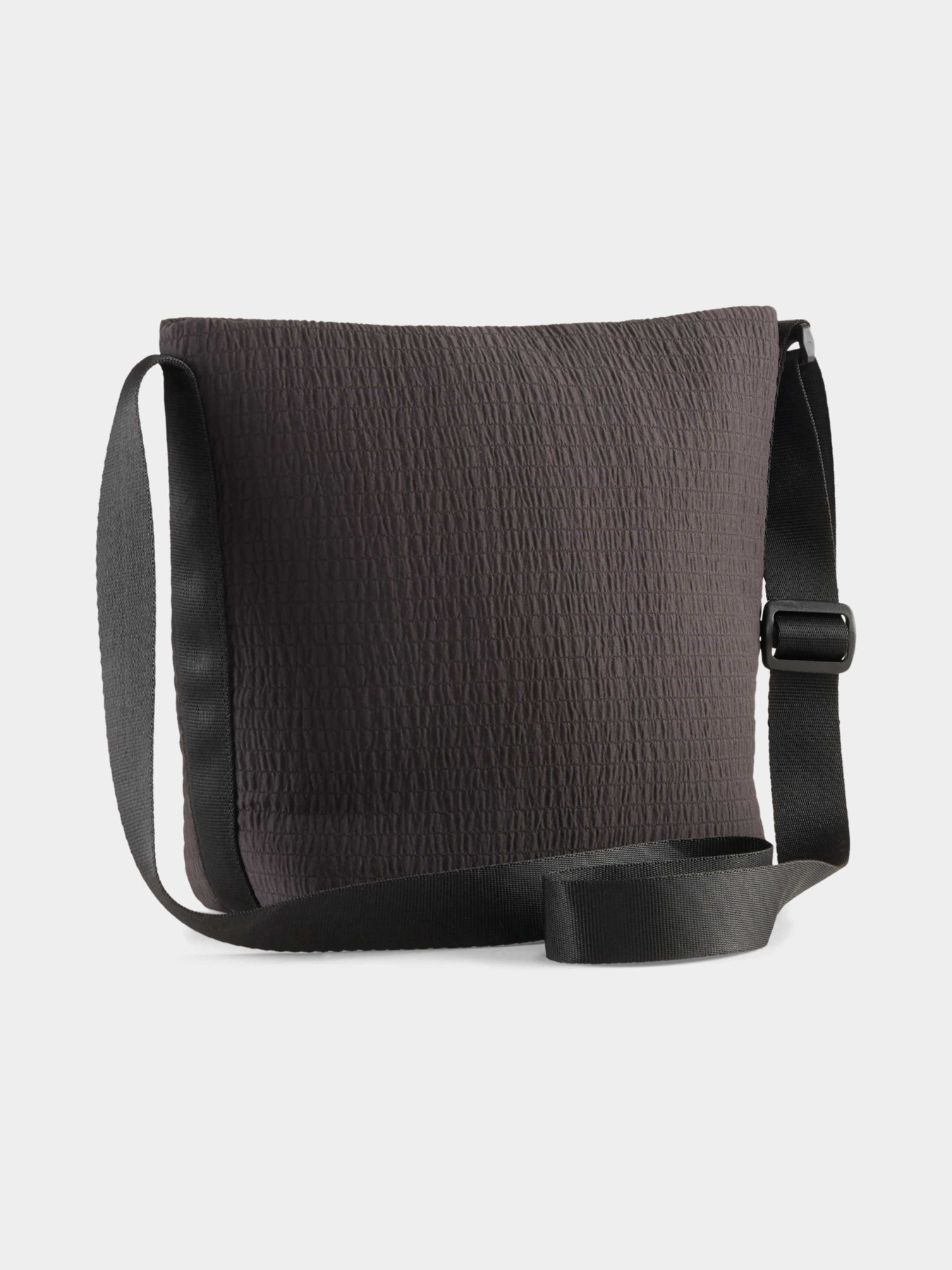 Кросс-боди PUMA Up Zipped Bucket Bag модель 092181 Фото