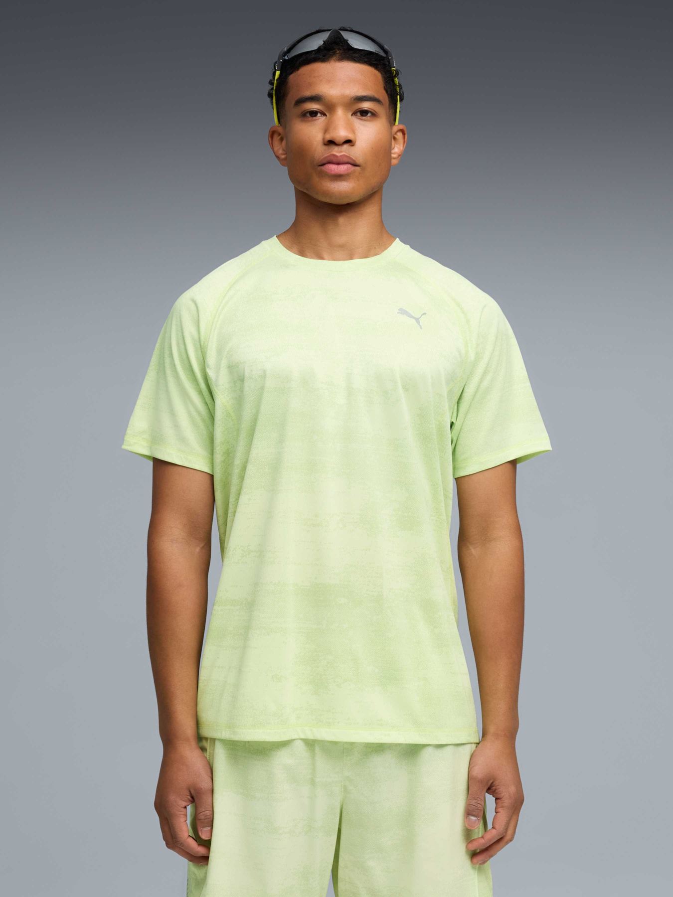 Футболка Run Velocity Printed Tee Men модель 528415 Фото