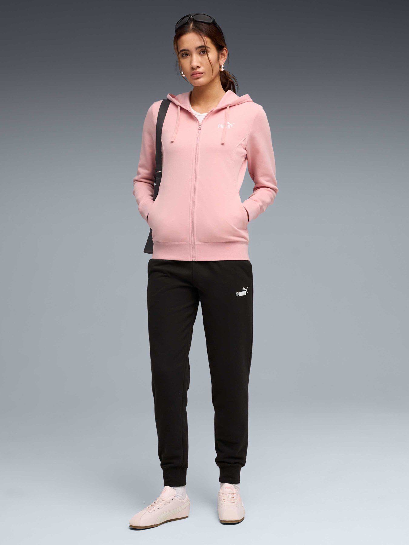 Спортивный костюм Hooded Tracksuit Women модель 691902 Спортивный костюм Hooded Tracksuit Women модель 691902 Фото