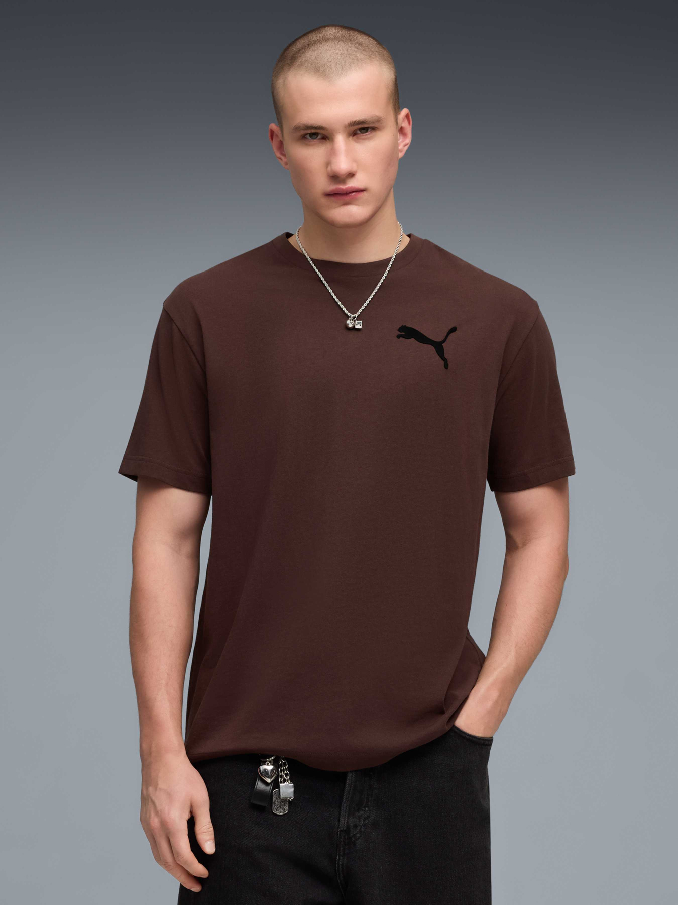 Футболка Essentials Elevated Cat Logo Relaxed Tee Men модель 634391 Фото