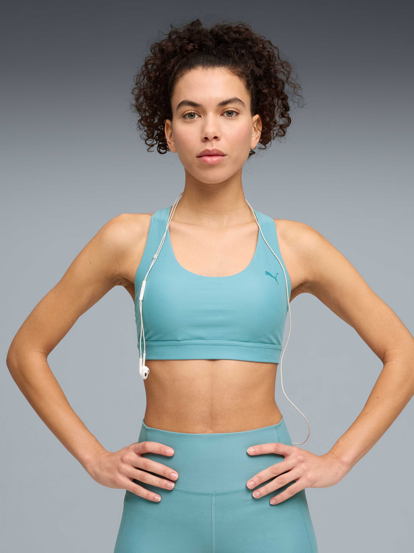 Топ спортивный PUMA Cloudspun Bra - Mid модель 527462 Фото