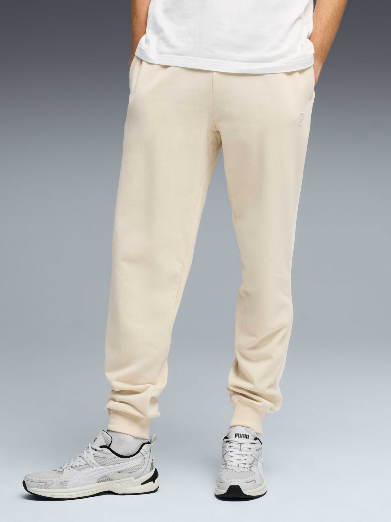 Штаны спортивные PUMA Ess Elevated Sweatpants модель 692055 Фото