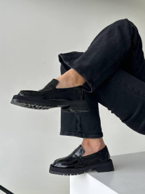 Лоферы из натуральной лаковой кожи с прямой перемычкой Черные (154/11620) модель P_31385-S37_31385 Фото