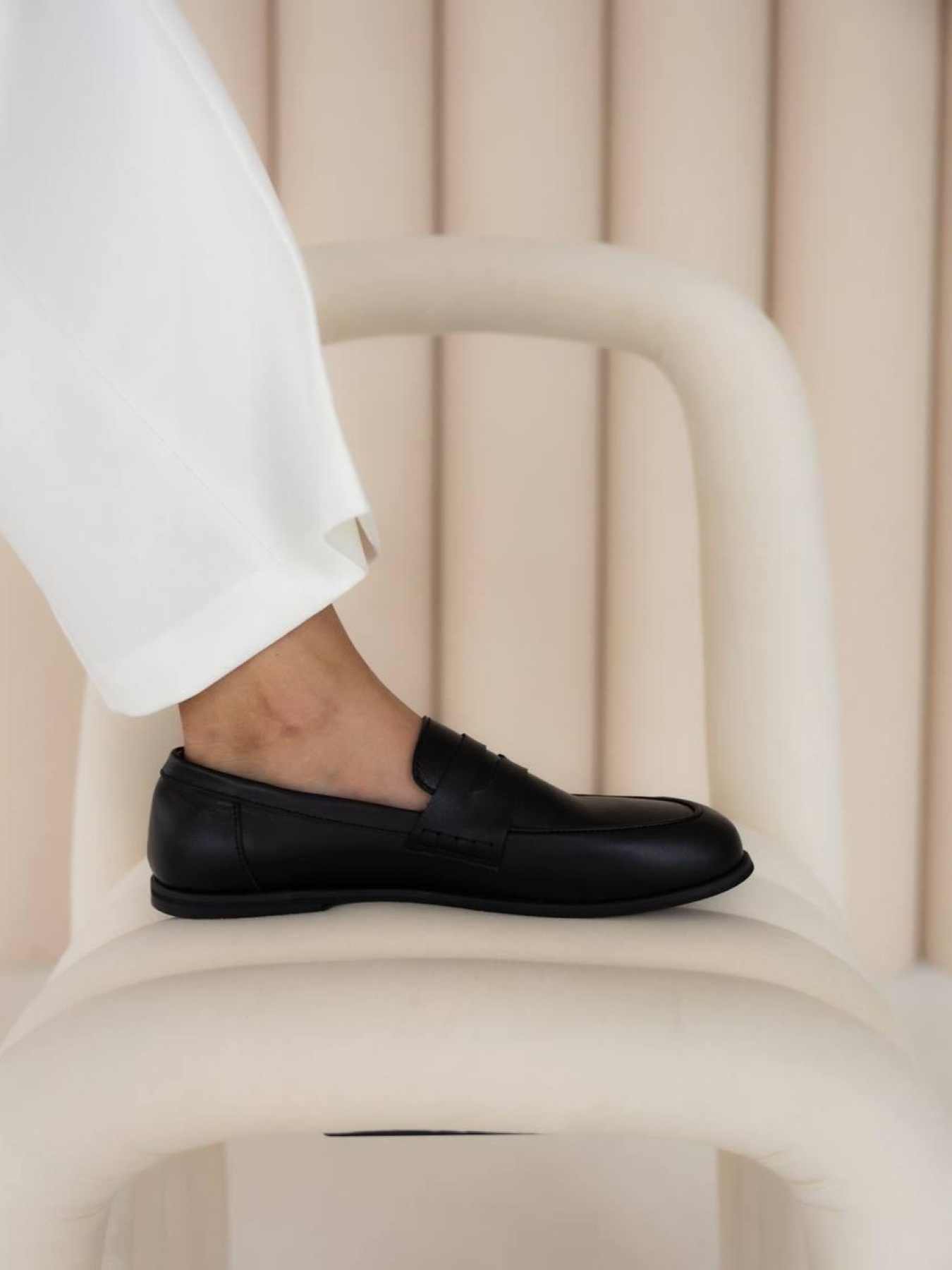 Лоферы из натуральной гладкой кожи на подошве Сталекс Черные (128/0582) модель P_232980-S37_234588 Фото