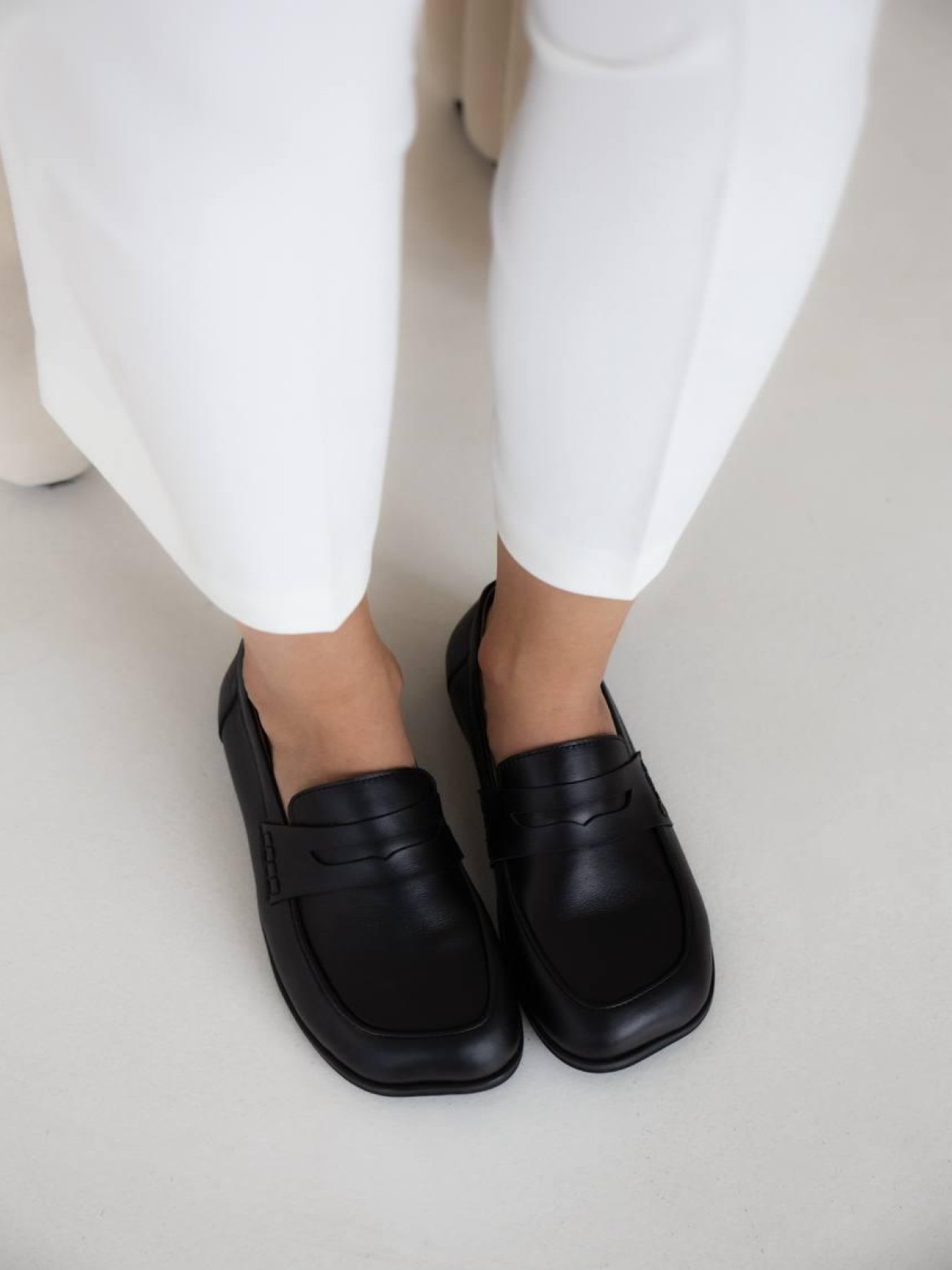 Лоферы из натуральной гладкой кожи на подошве Сталекс Черные (128/0582) модель P_232980-S37_234588 Фото