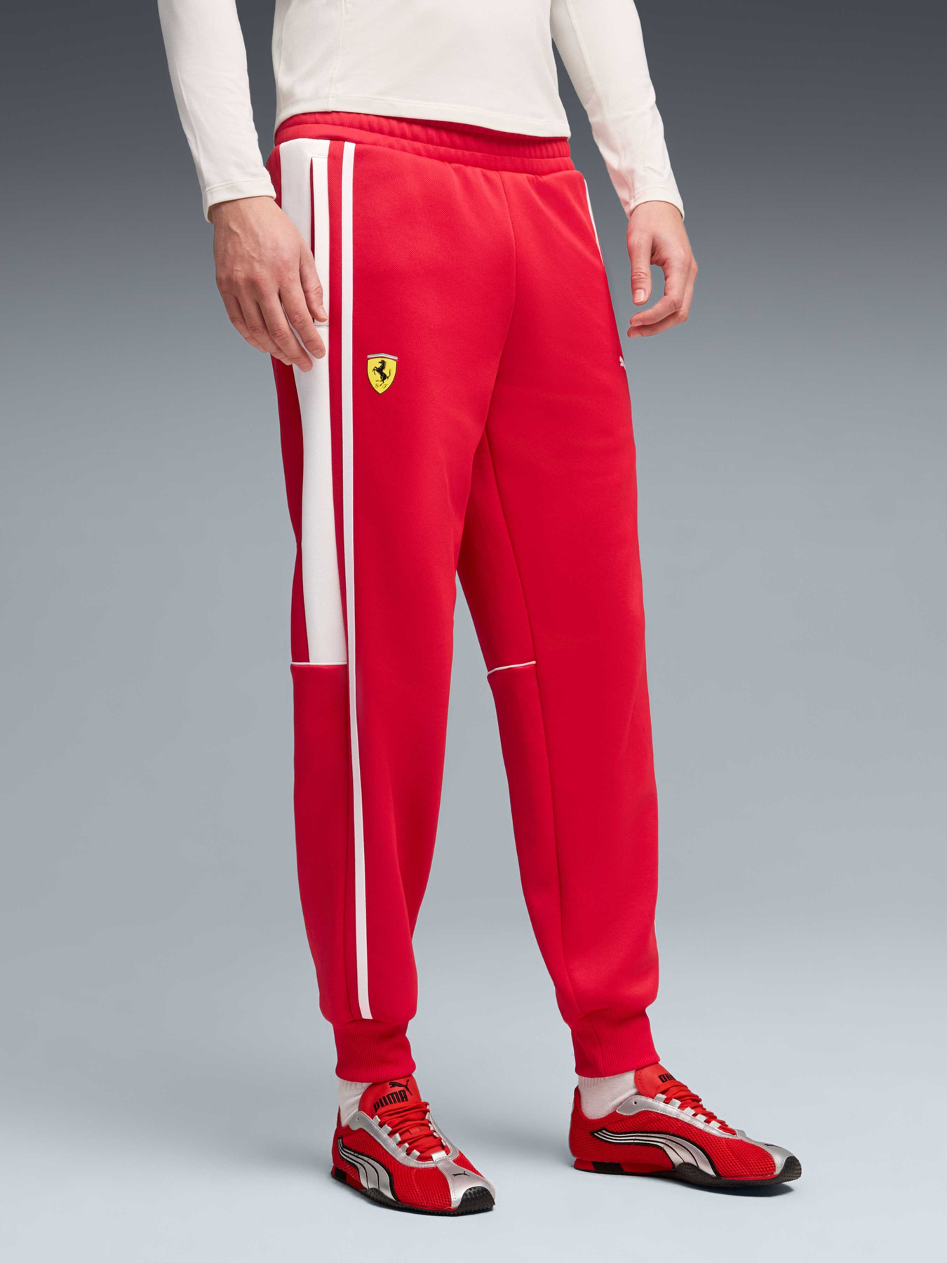 Спортивні штани PUMA Ferrari Mt7 Track Pants модель 635834 Фото