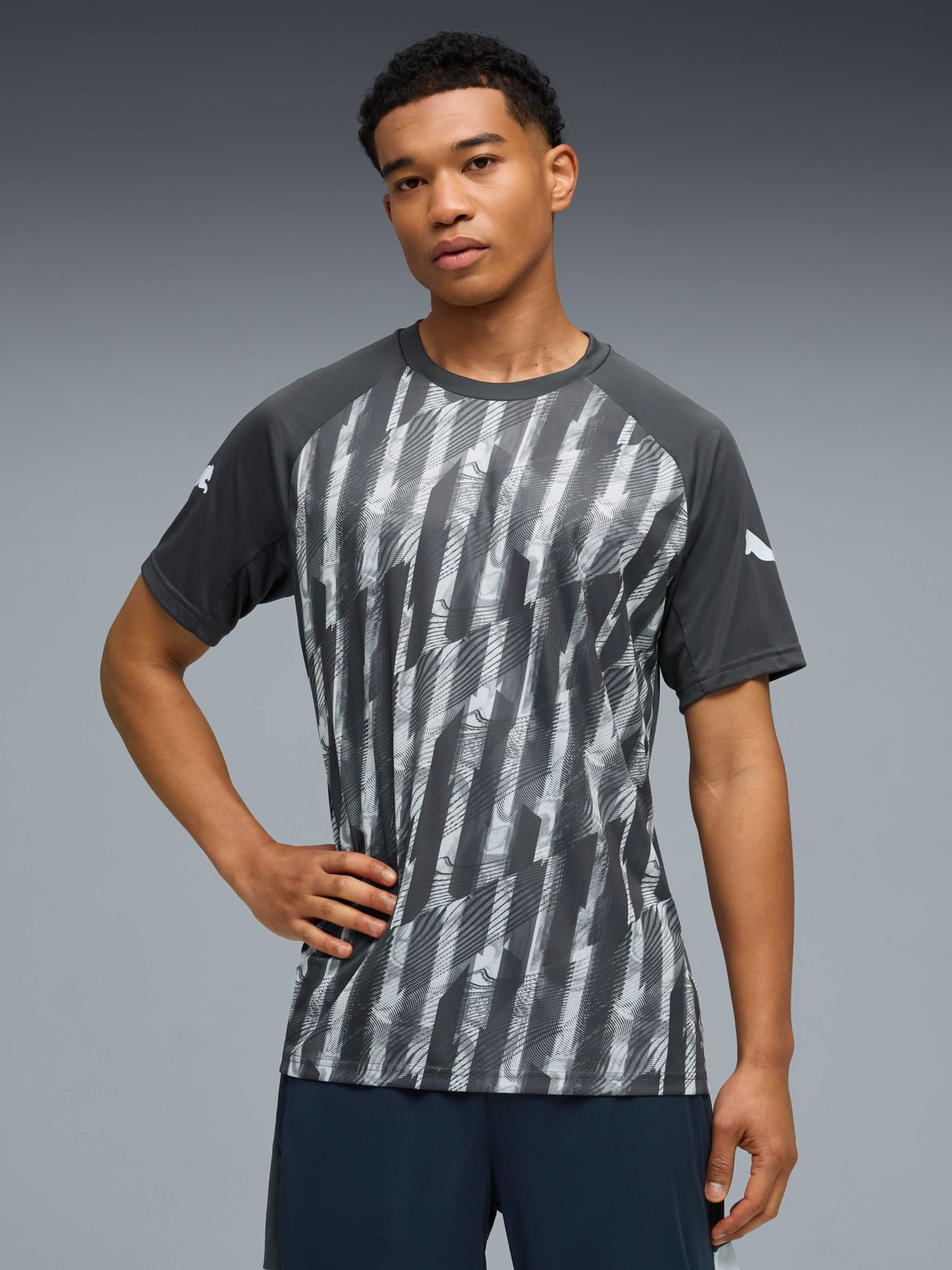 Футболки и поло PUMA Individualliga Graph Jersey модель 660578 Фото