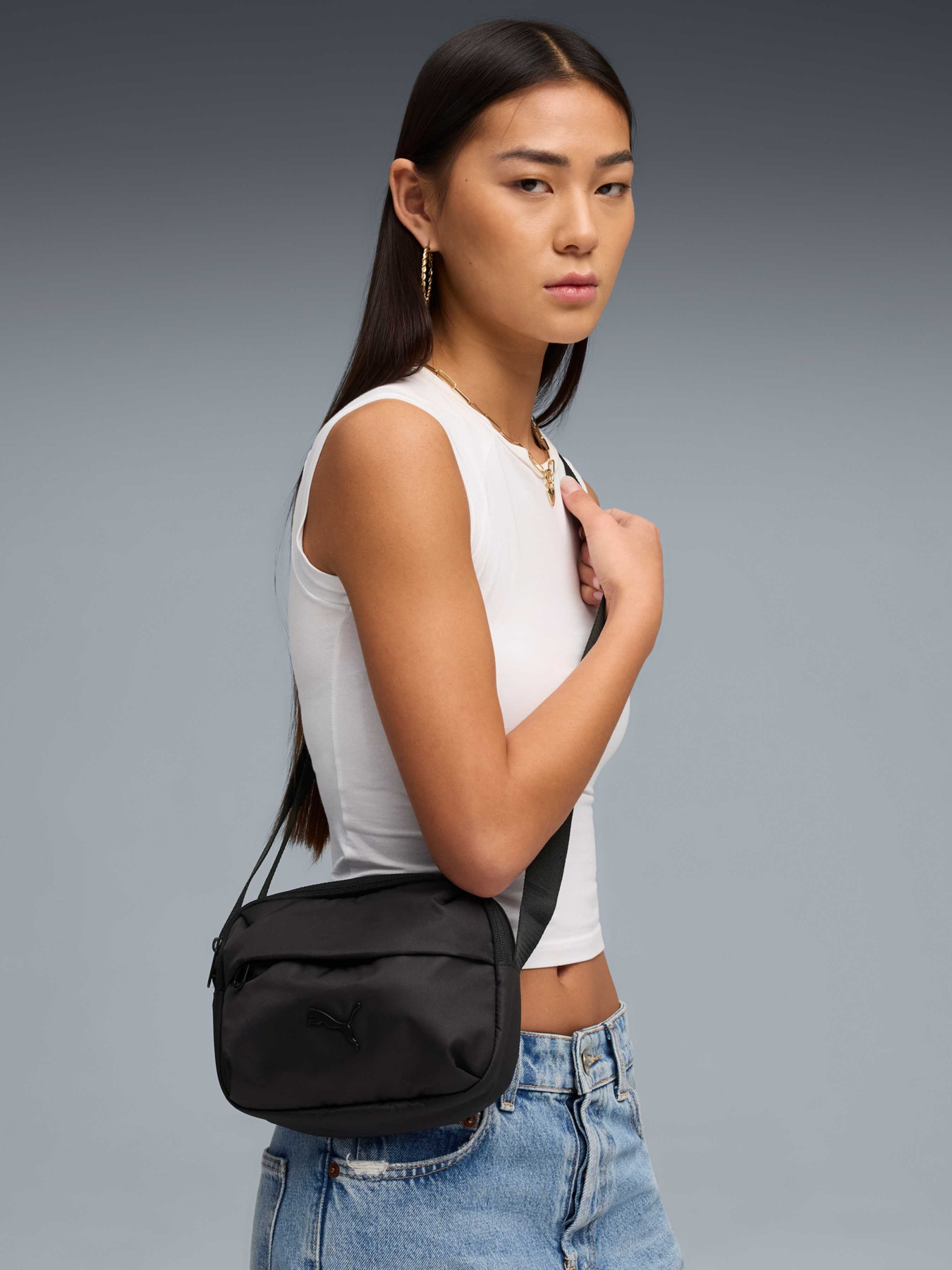 Сумка Essentials 2L Crossbody Bag модель 092307 Фото