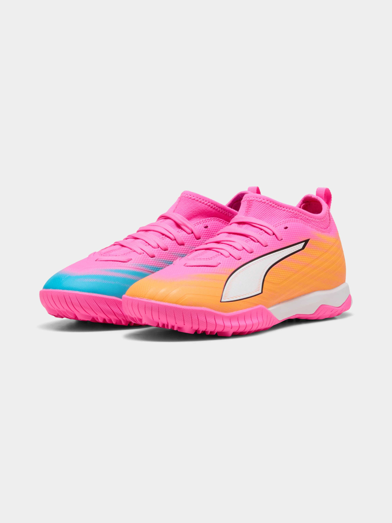 Кроссовки PUMA Ultra 6 Match Tt + Mid Jr модель 108976 Фото