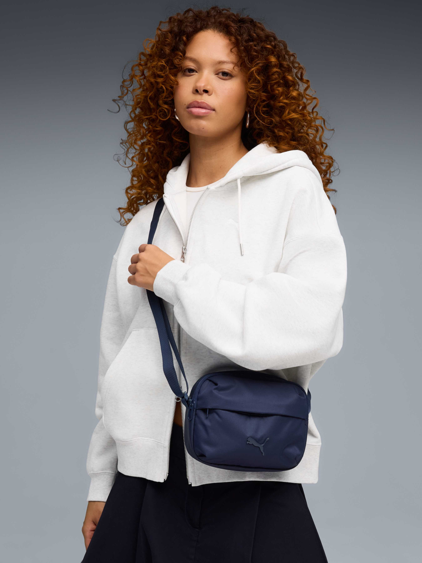 Сумка Essentials 2L Crossbody Bag модель 092307 Фото