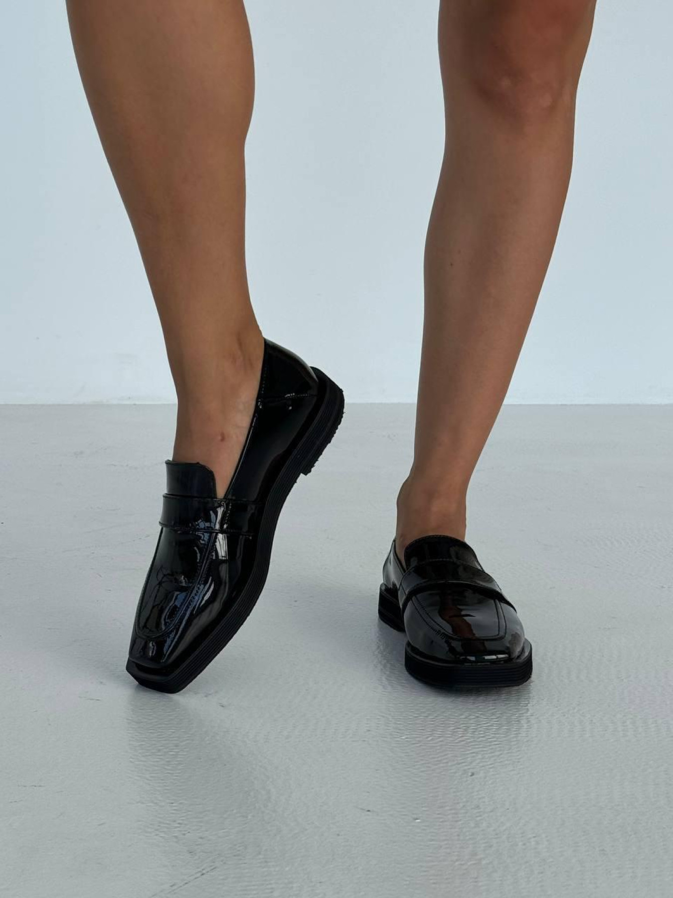 Лоферы из натуральной лакированной кожи Кармен Черные (160/10910) модель P_192505-S37_197401 Фото