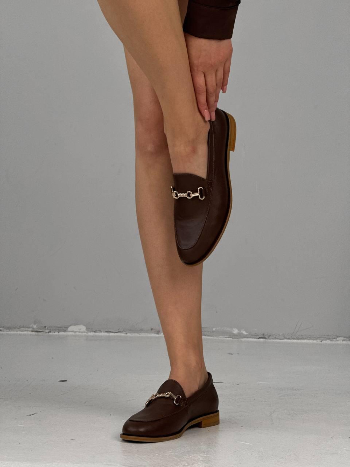 Лоферы из натуральной кожи с золотой антик фурнитурой Белиз Коричневая (161) модель P_214399-S37_214399 Фото