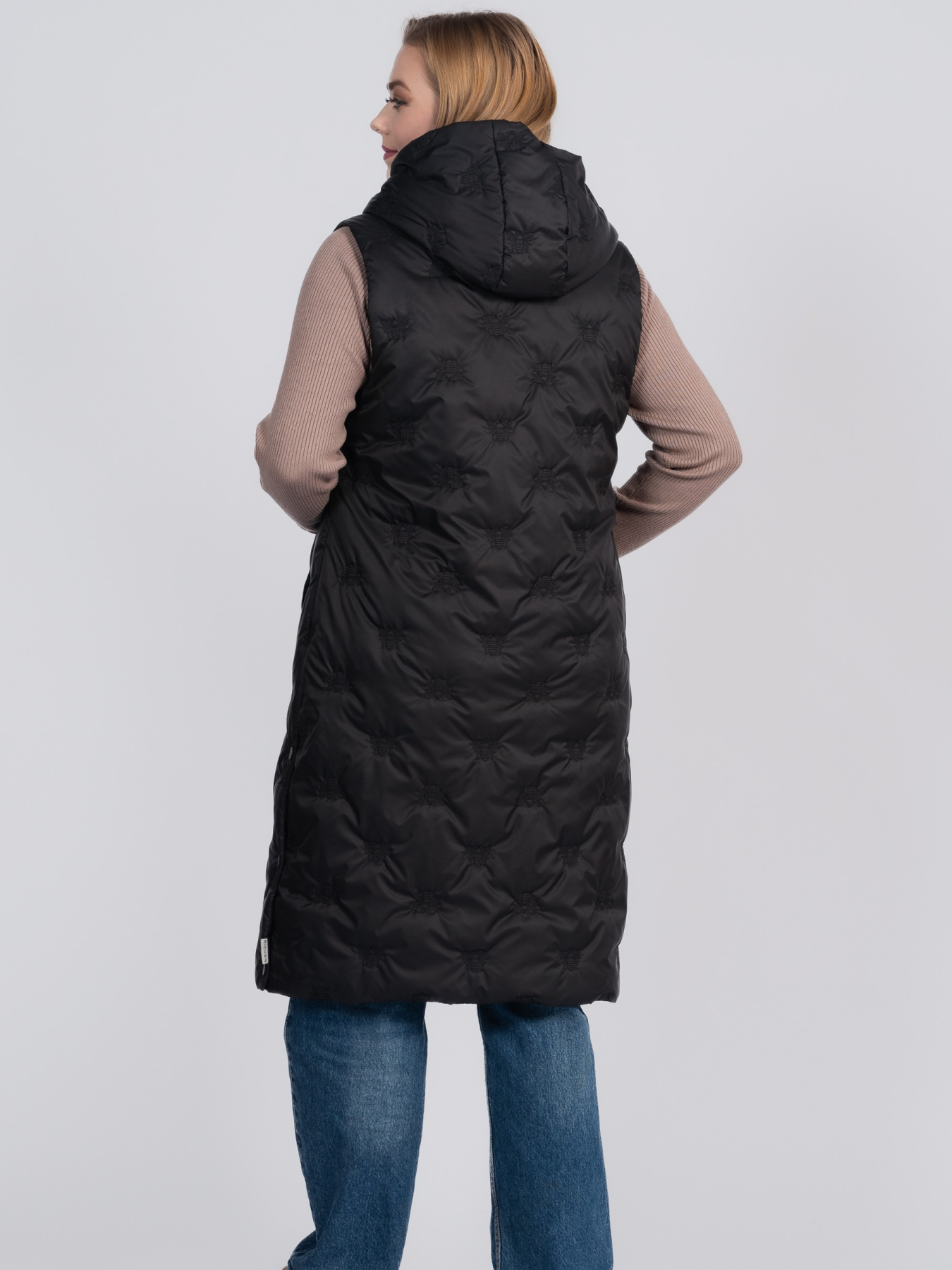 Жилетка женская больших размеров модель 1172-r Жилетка женская больших размеров модель 1172-r Фото