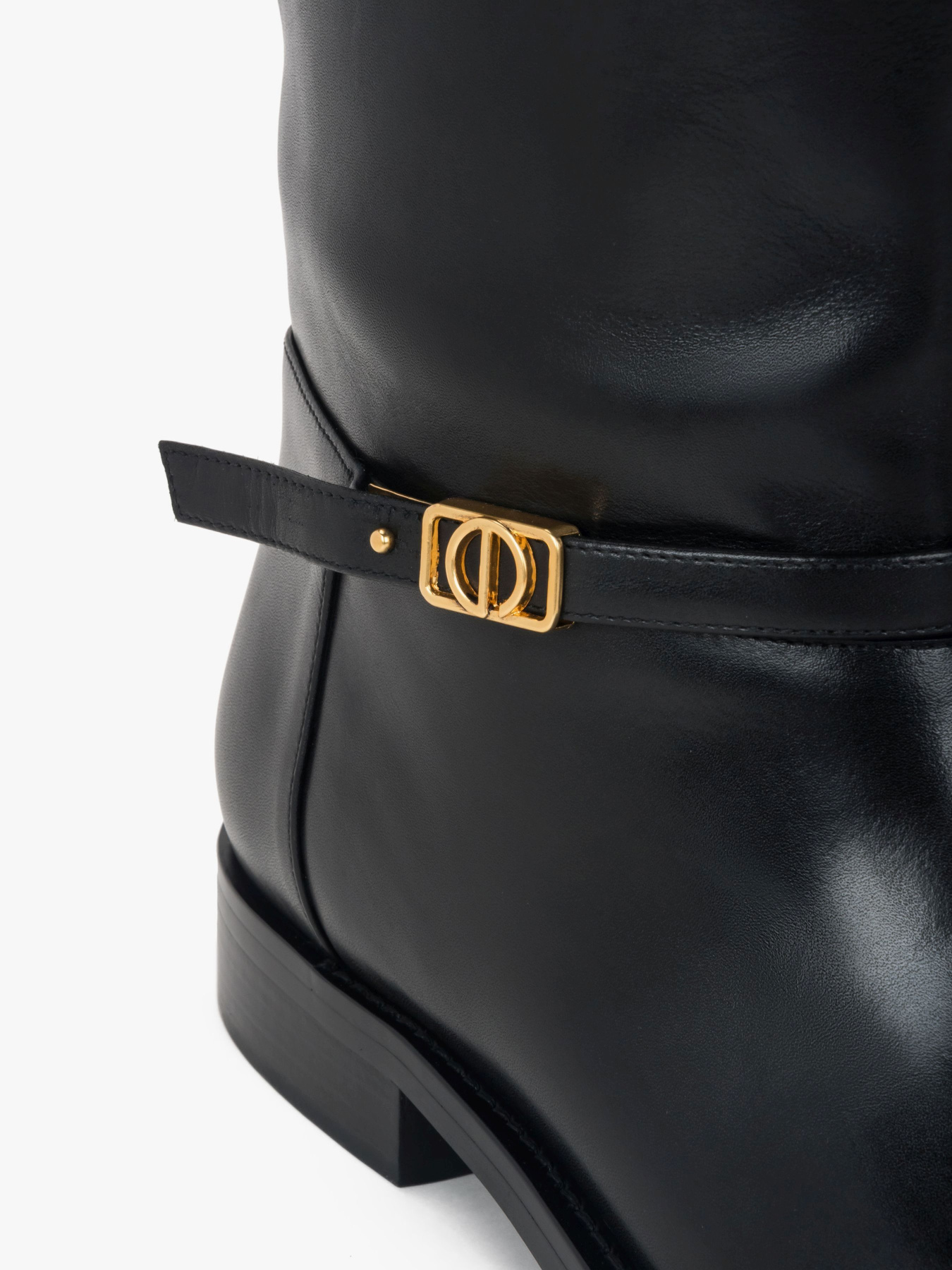 Чоботи ESTRO 004-121-01-101, колір чорний модель 004-121-01-101 Фото