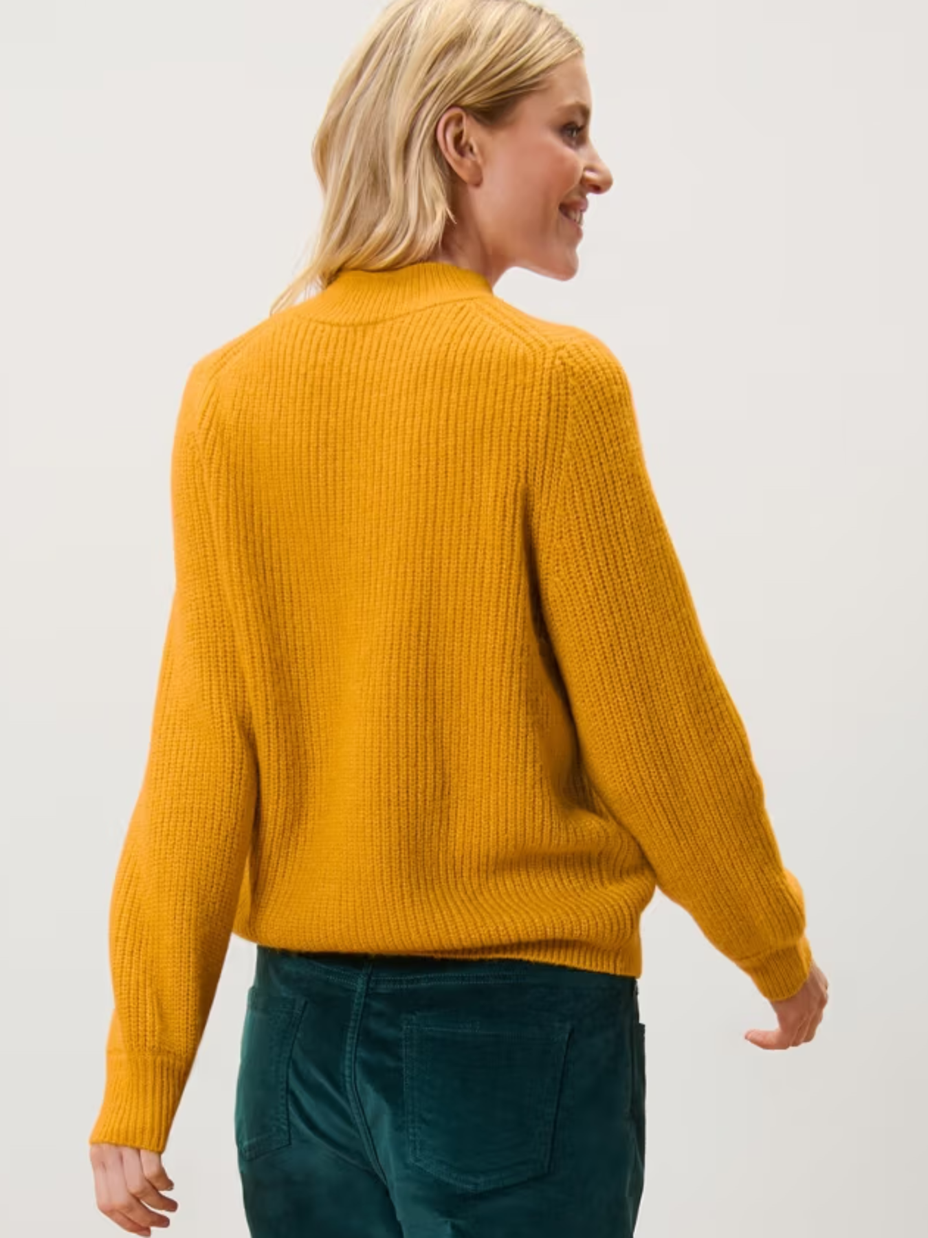 Вязаный свитер модель T1770984744 Фото