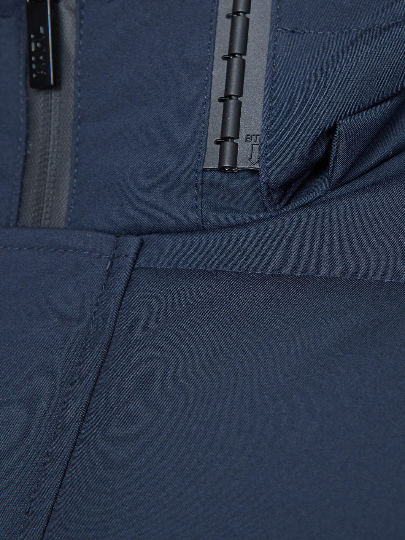 Куртка Karl Lagerfeld модель 534586.505035;690 Фото