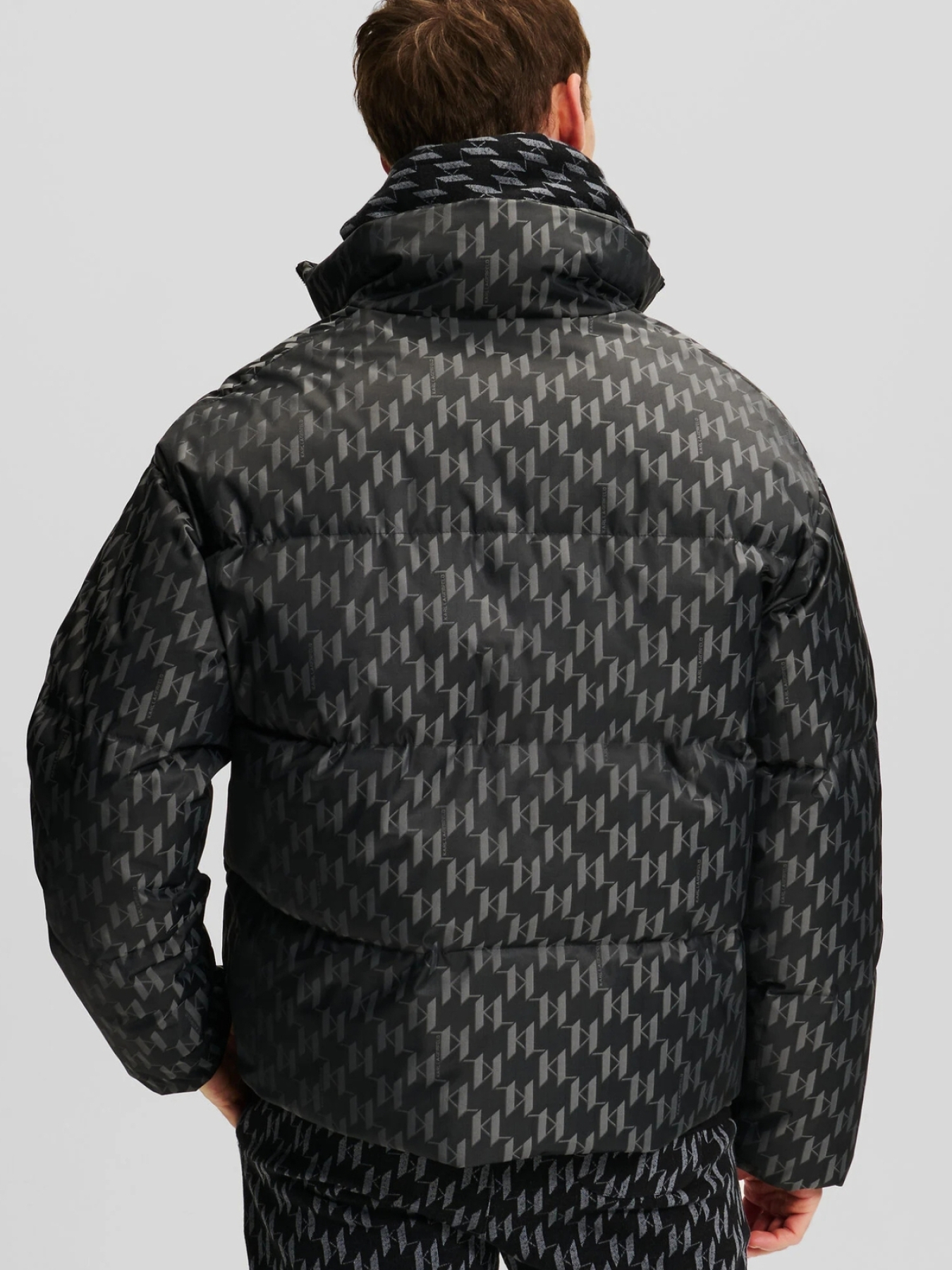 Куртка Karl Lagerfeld модель 544529.505018;990 Куртка Karl Lagerfeld модель 544529.505018;990 Фото