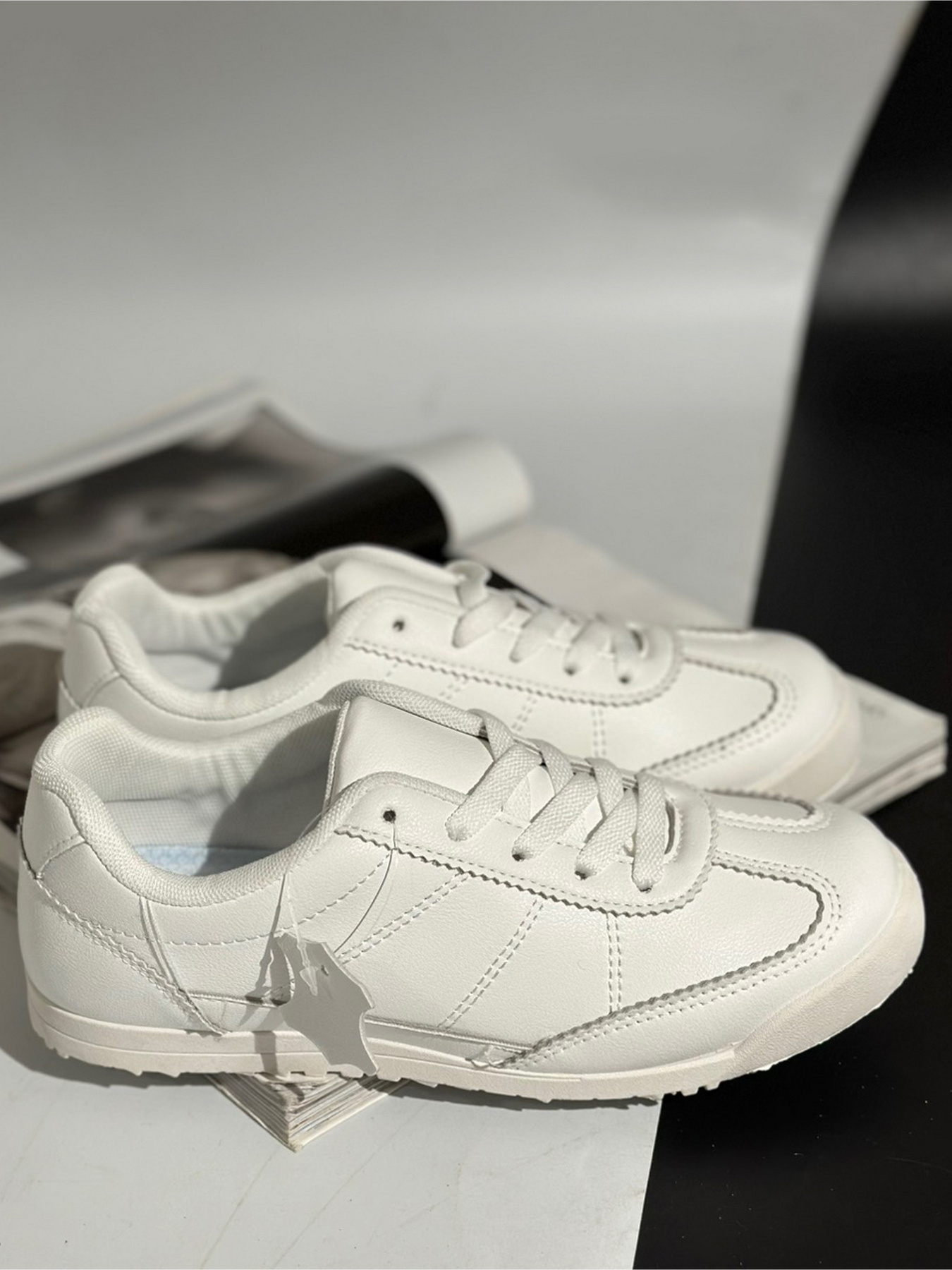 Кроссовки Stilli модель ZHN50-1 Кроссовки Stilli модель ZHN50-1 Фото