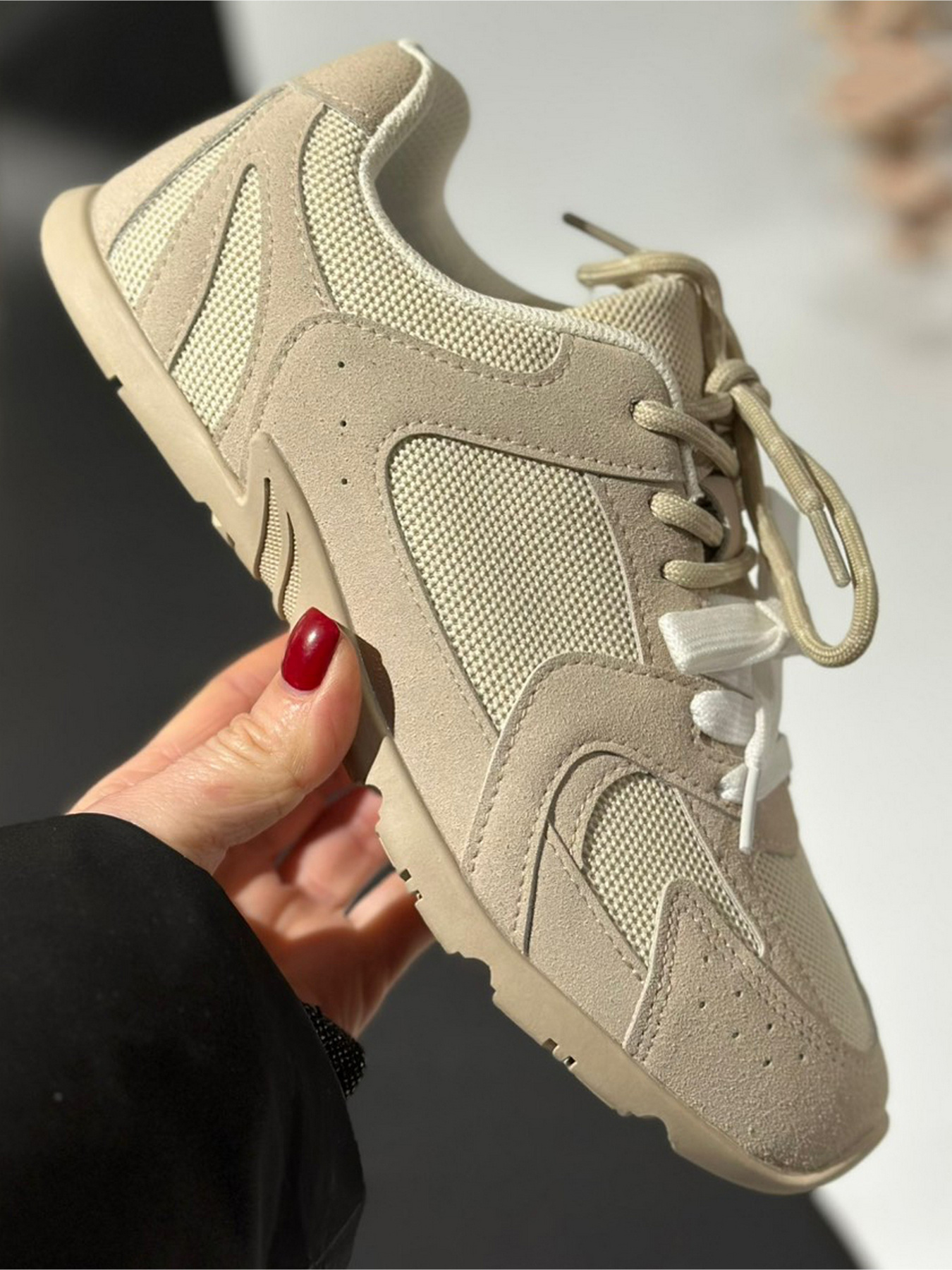 Шкіряні кросівки Stilli XMN200-13 Молочний модель XMN200-13 Фото