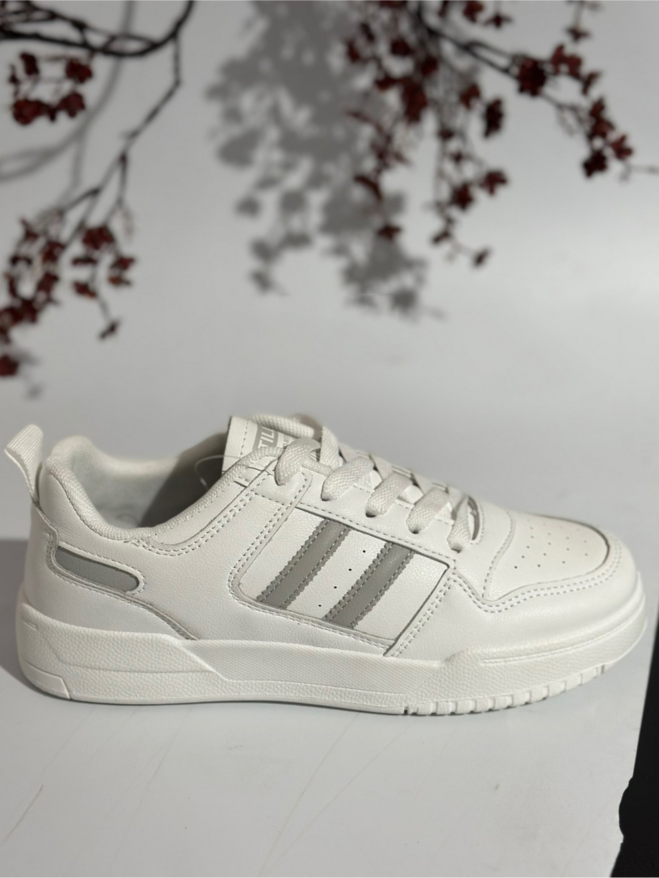 Кожаные кроссовки Stilli ADMN350-7 Белый модель ADMN350-7 Фото