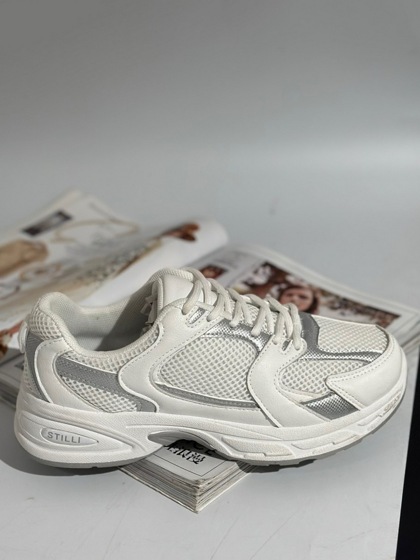 Текстильные кроссовки Stilli MNMN80-3 Белый модель MNMN80-3 Фото