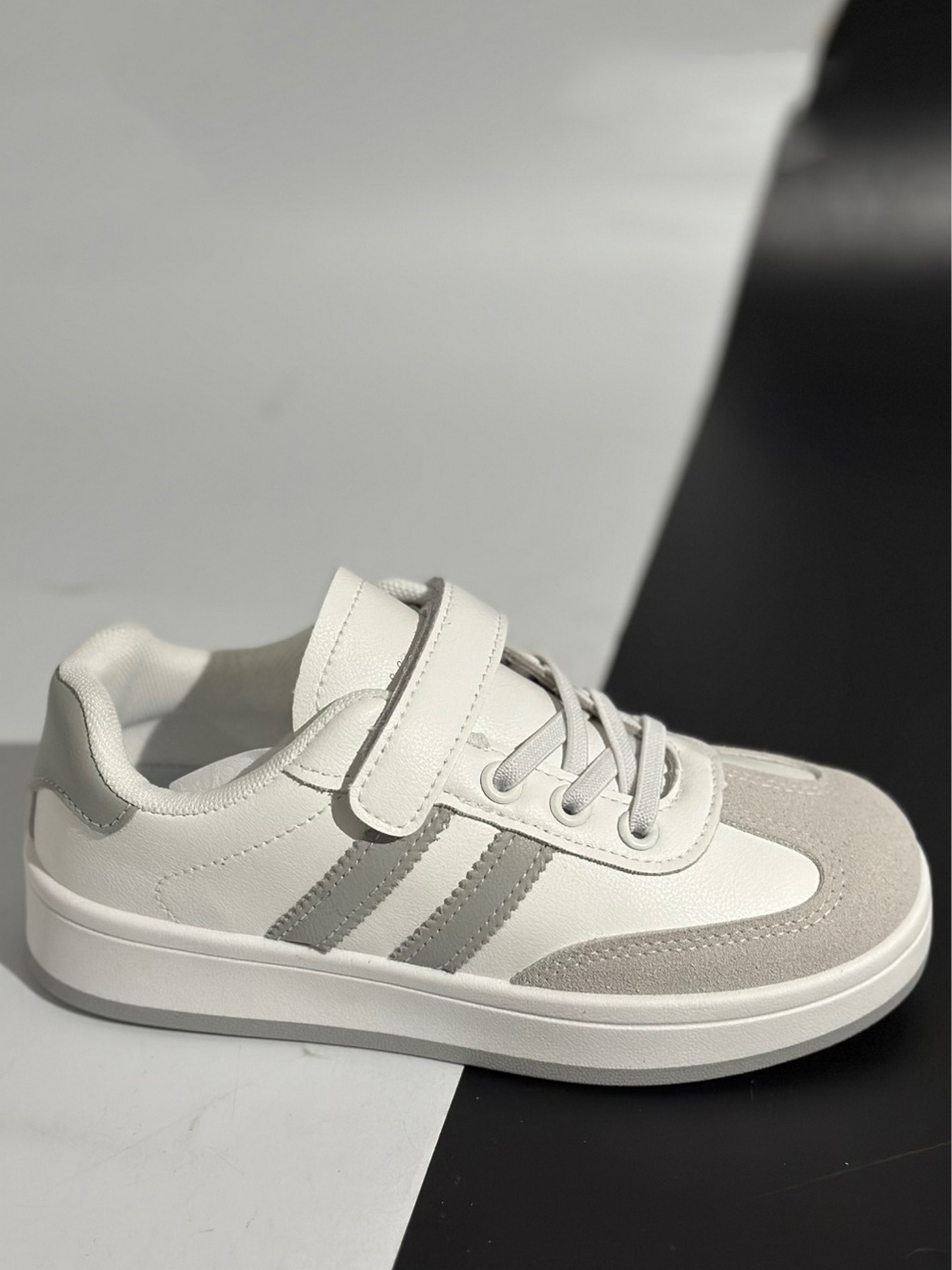 Кожаные кроссовки Stilli XTN320-4 Белый модель XTN320-4 Фото