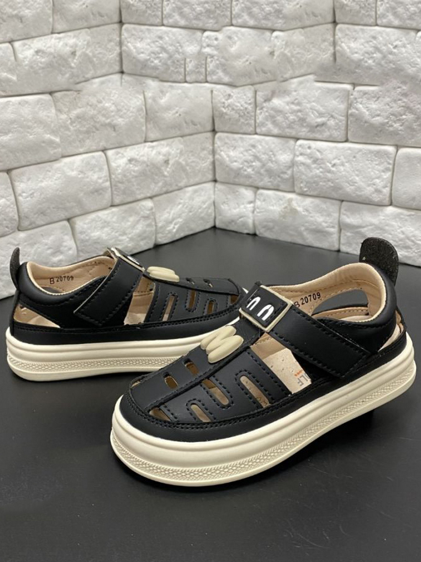 Сандалії Jong Golf BN20709-0 Чорний модель BN20709-0 Фото