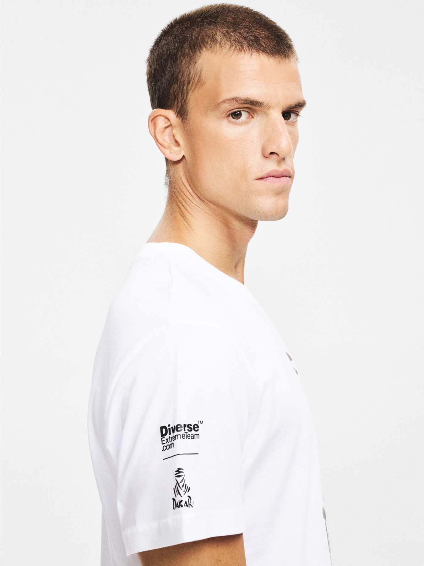 Футболка мужская DKR LOGO 256 с принтом белая модель 10048104 Фото
