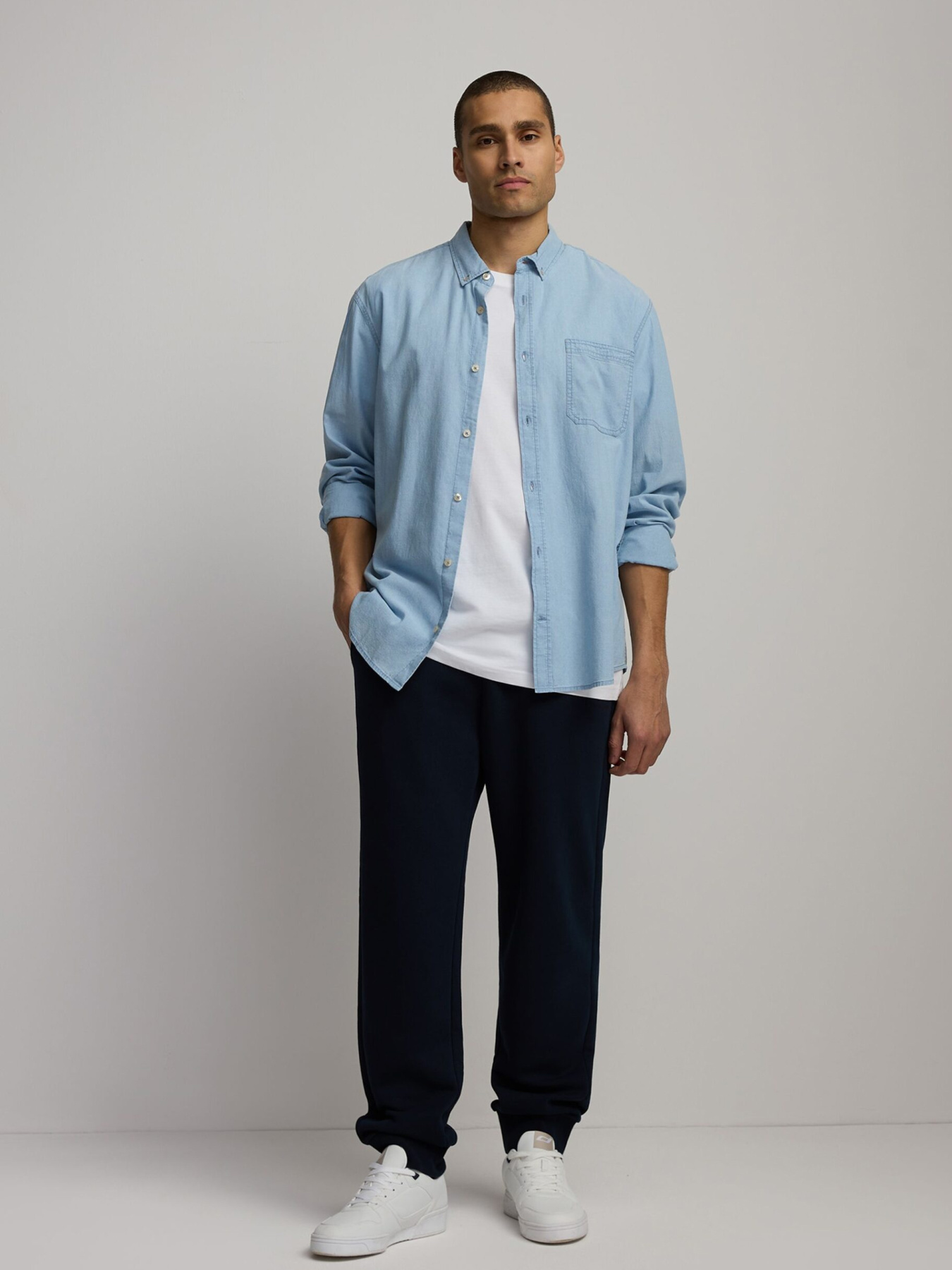 Футболка мужская BASETE S 261 универсальная белая модель 10048800 Фото