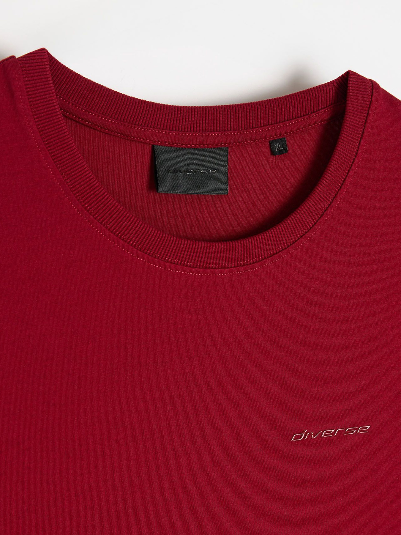 Футболка DIVERSE Basete S2 261 модель 10048801 Фото