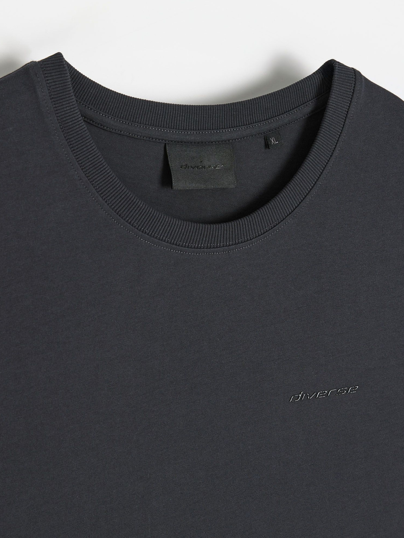 Футболка DIVERSE Basete S2 261 модель 10048801 Футболка DIVERSE Basete S2 261 модель 10048801 Фото