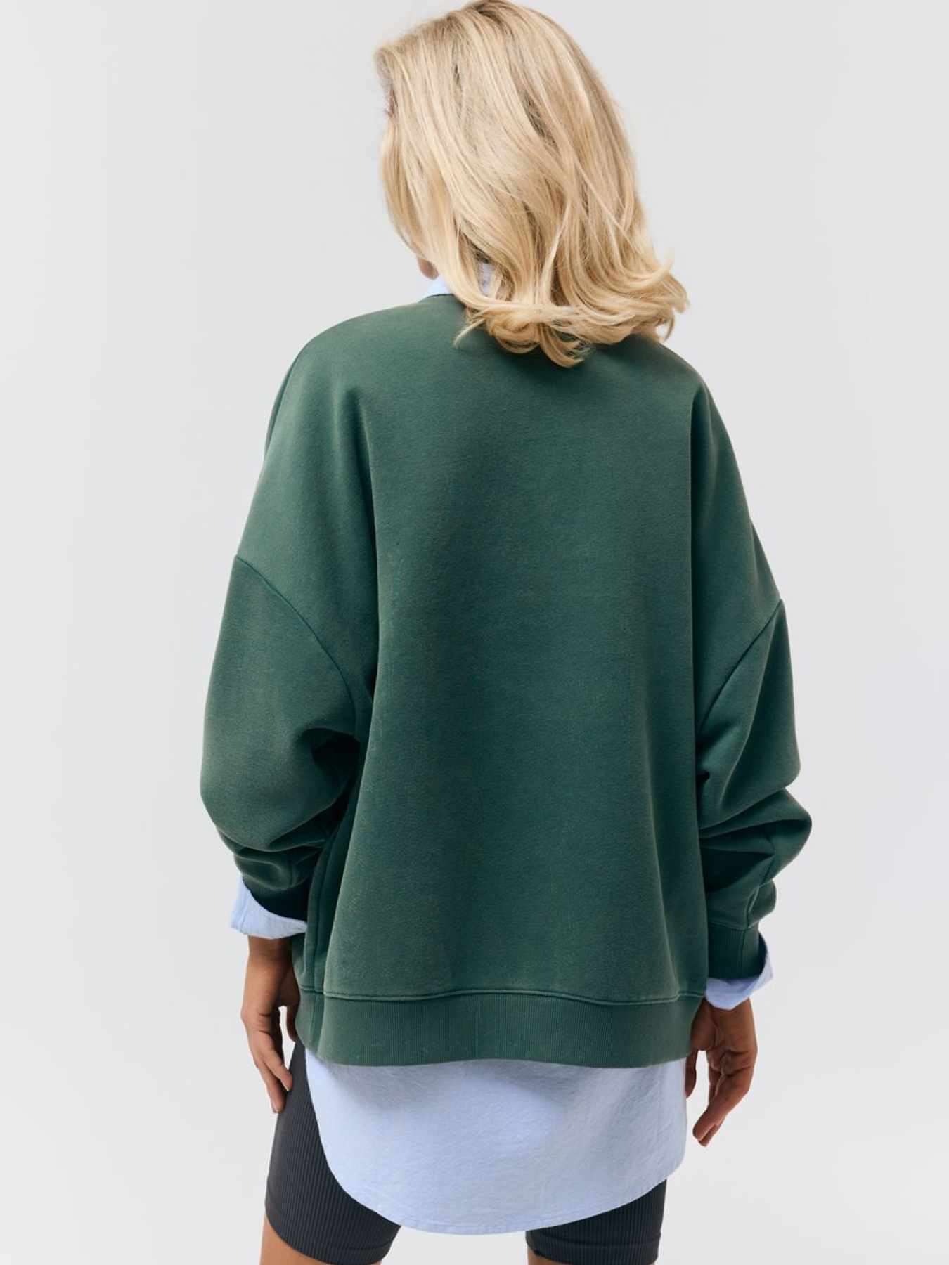 Свитшот женский LOFIRA с декоративной вышивкой зеленый модель 10048831 Фото