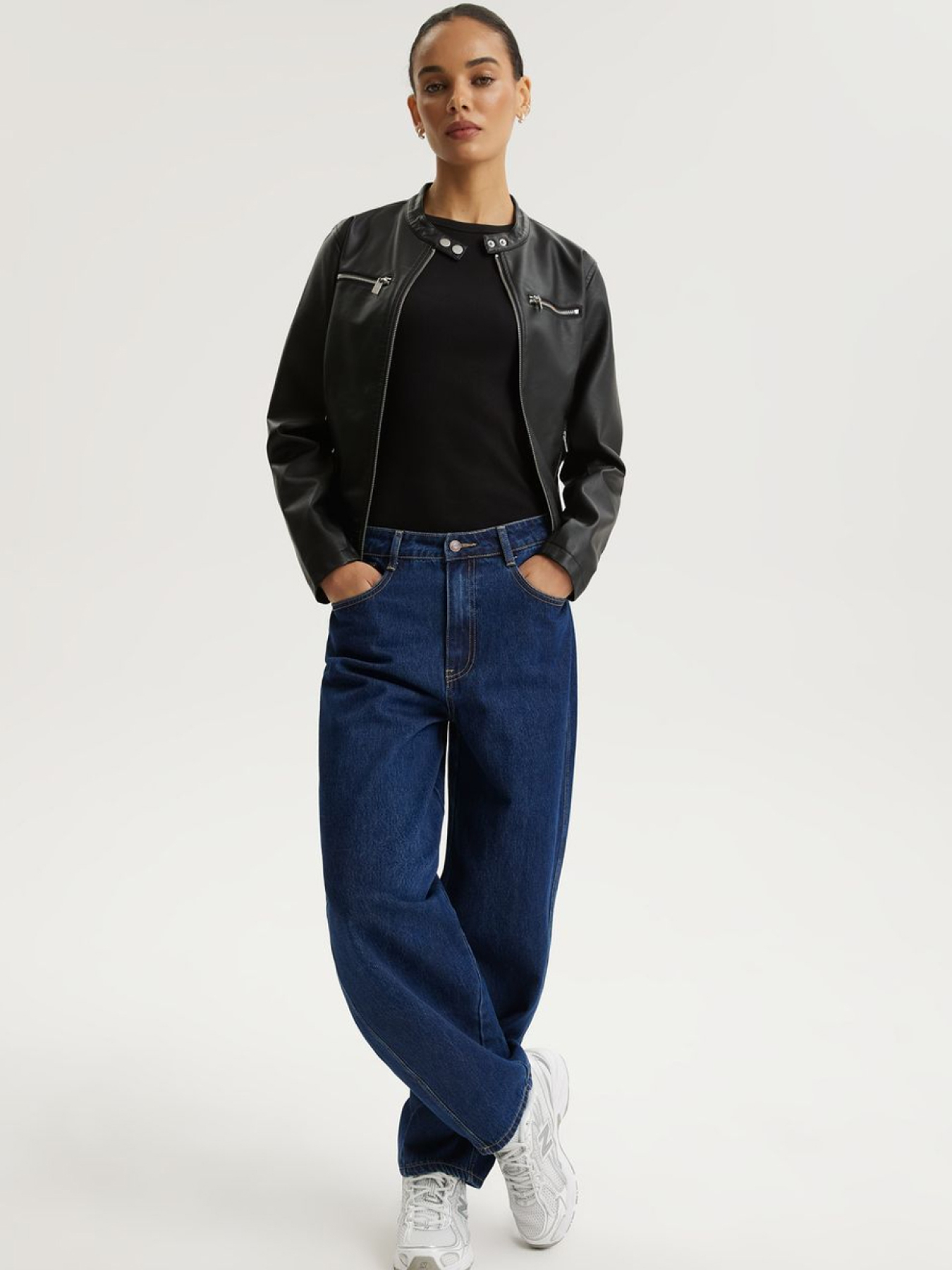 Куртка жіноча BANSHI зі штучної шкіри чорна модель 10048844 Фото