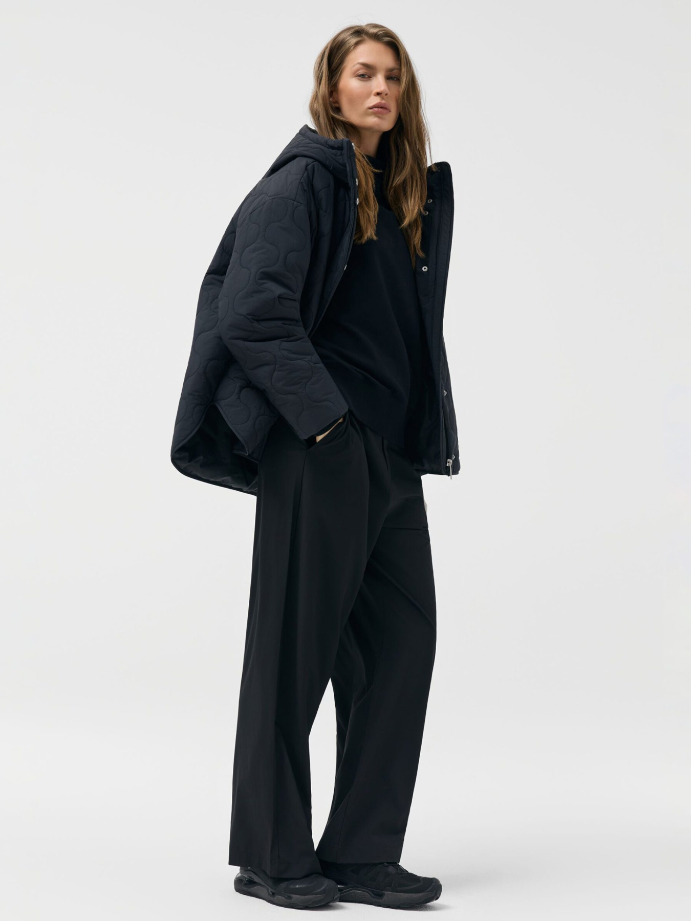 Куртка стьобана жіноча EMPERATRIZ 261 чорна модель 10048847 Фото