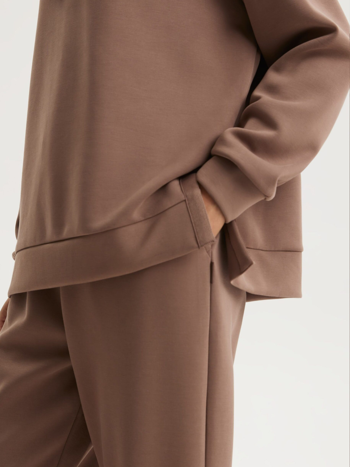 Спортивные штаны женские LADIMOS B 261 светло-коричневые модель 10048869 Фото