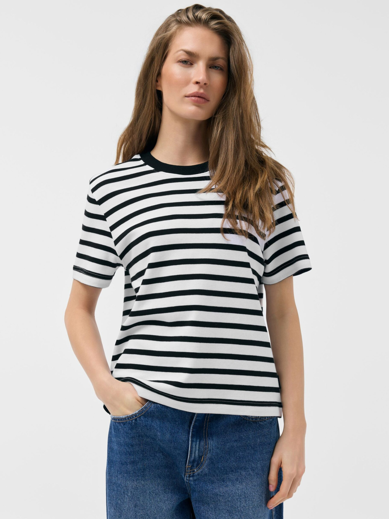 Футболка DIVERSE Jasinta 261 модель 10048881 Фото