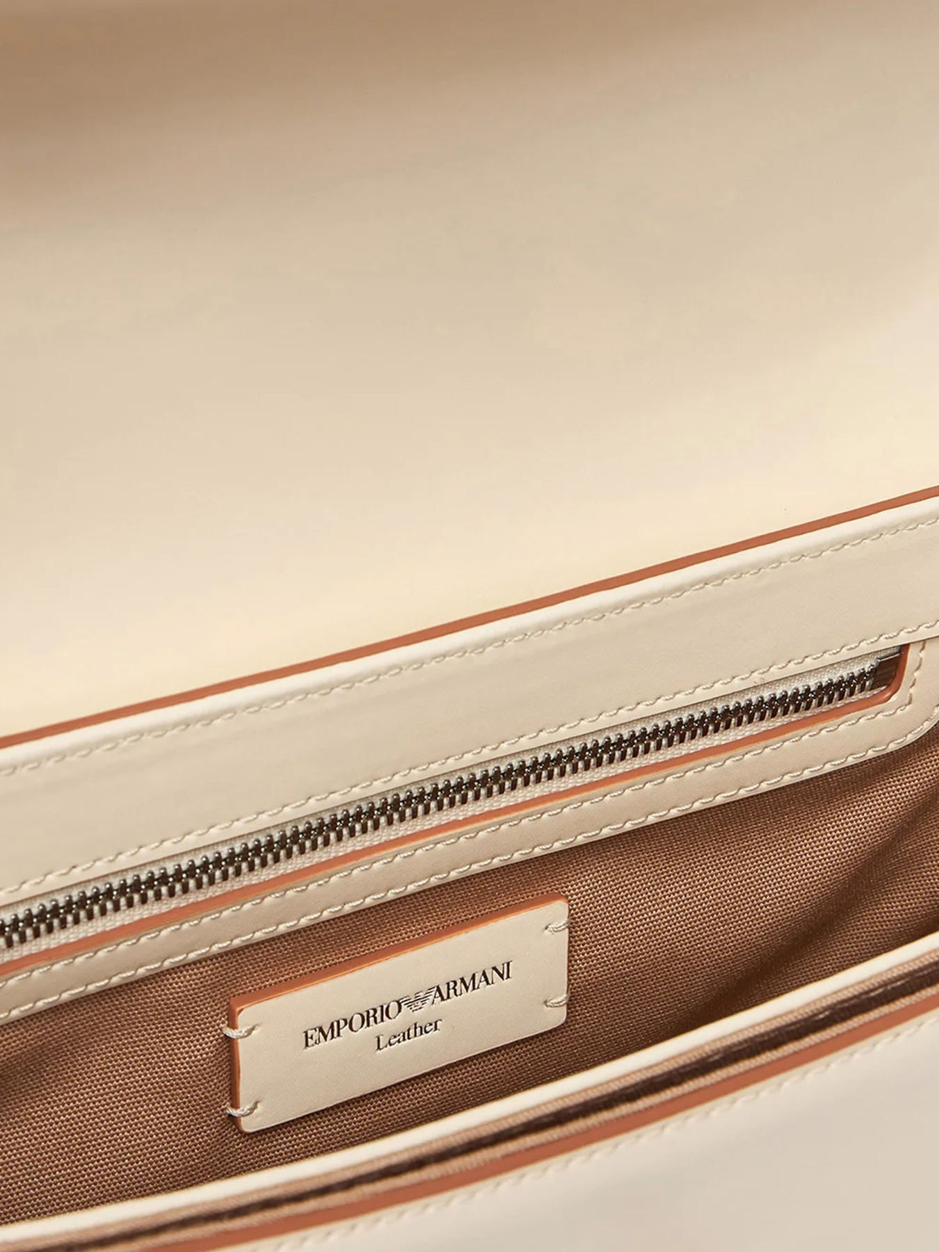 Сумки Emporio Armani модель EW004419-AF25356-U1070 Фото