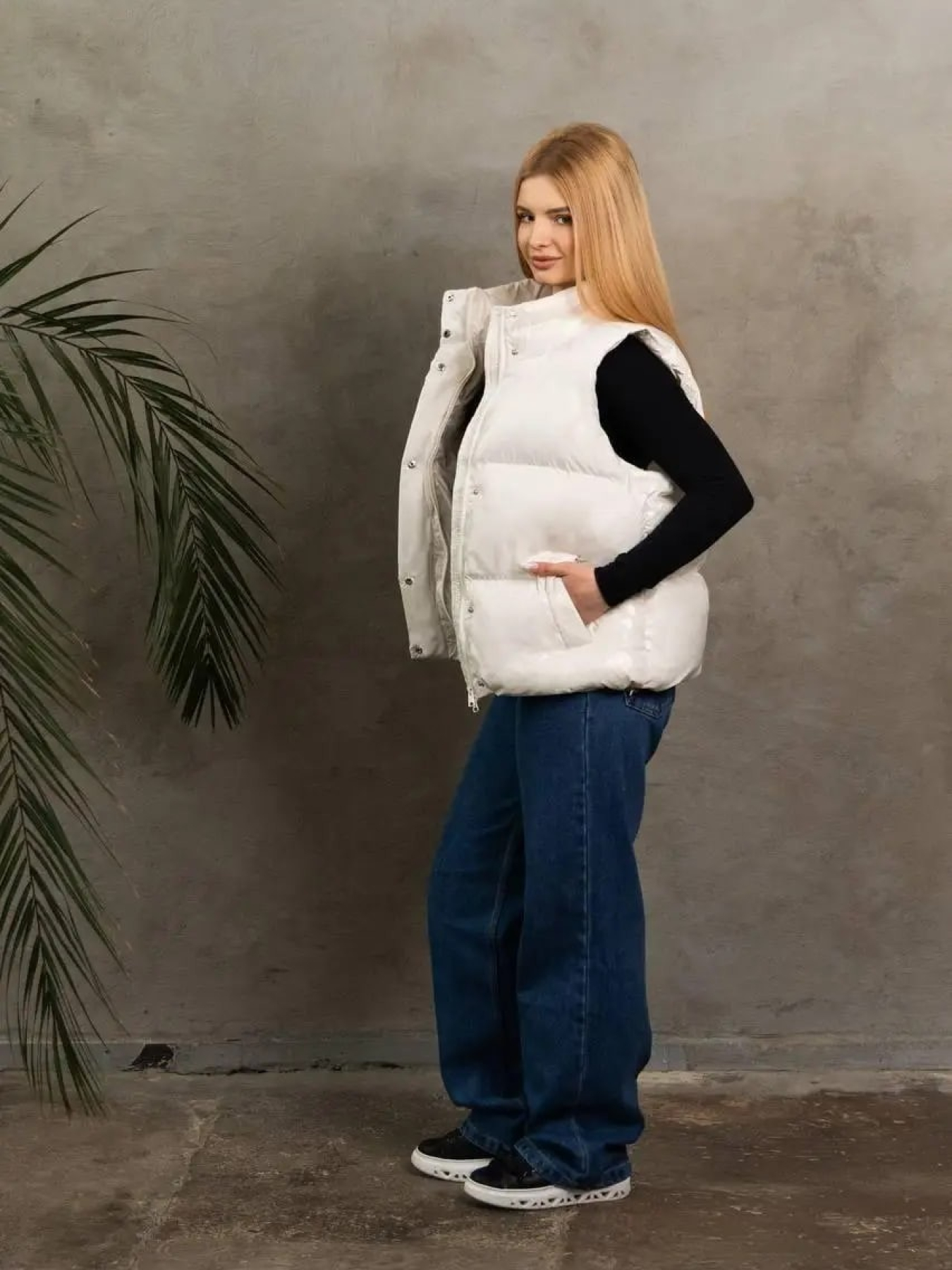 Женский молодежный жилет модель Star-T Фото