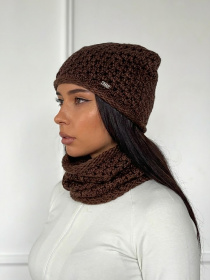 Стильний і практичний жіночий комплект — шапка та бафф модель 950065-1 Фото