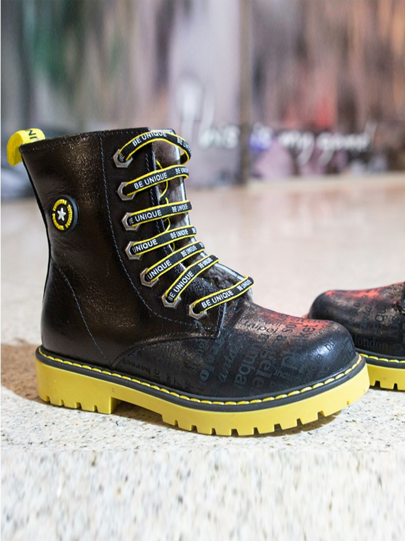 Черевики Tutubi модель 927-Black.Yellow Фото