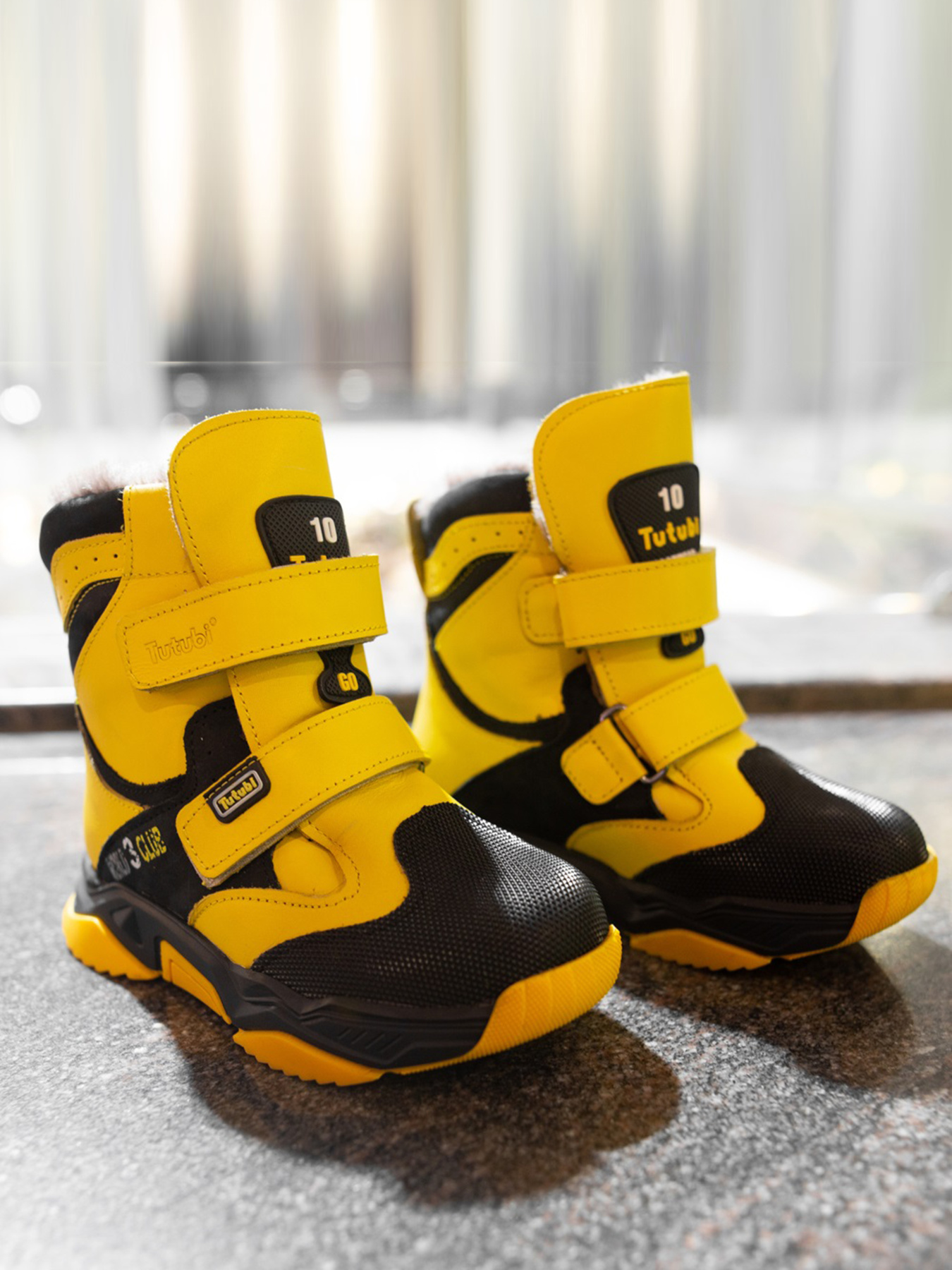 Ботинки Tutubi модель 936-01-Black.Yellow Фото