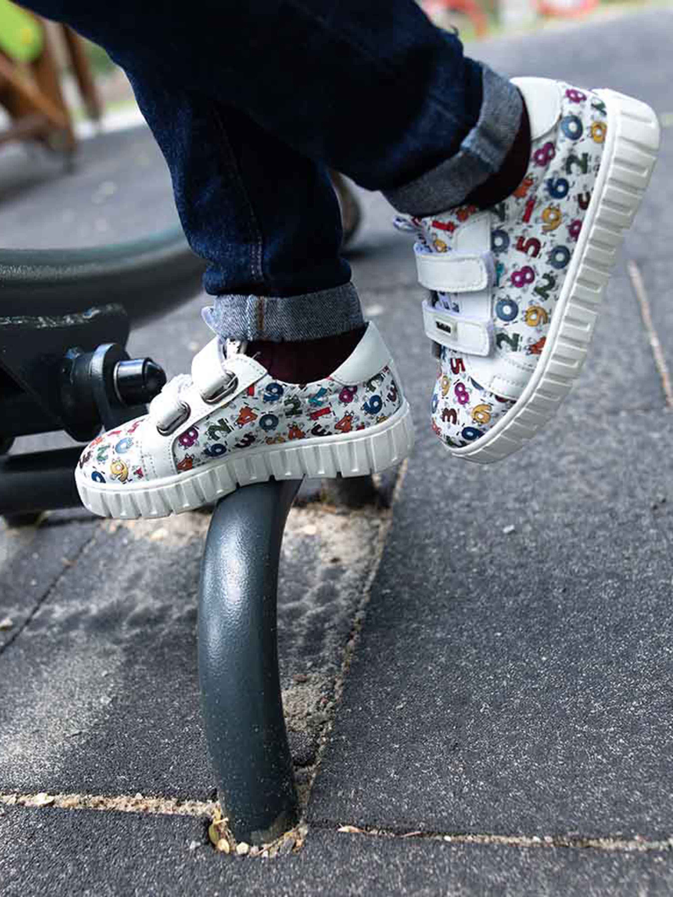 Кроссовки повседневные Tutubi модель 1820-06-White Фото