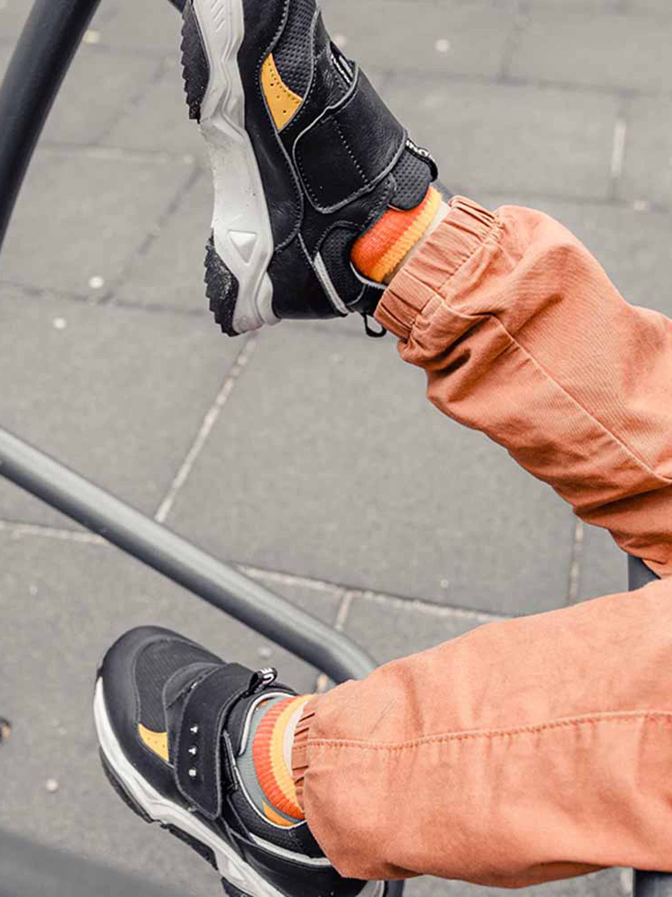 Кроссовки повседневные Tutubi модель 1825-01-Black Фото