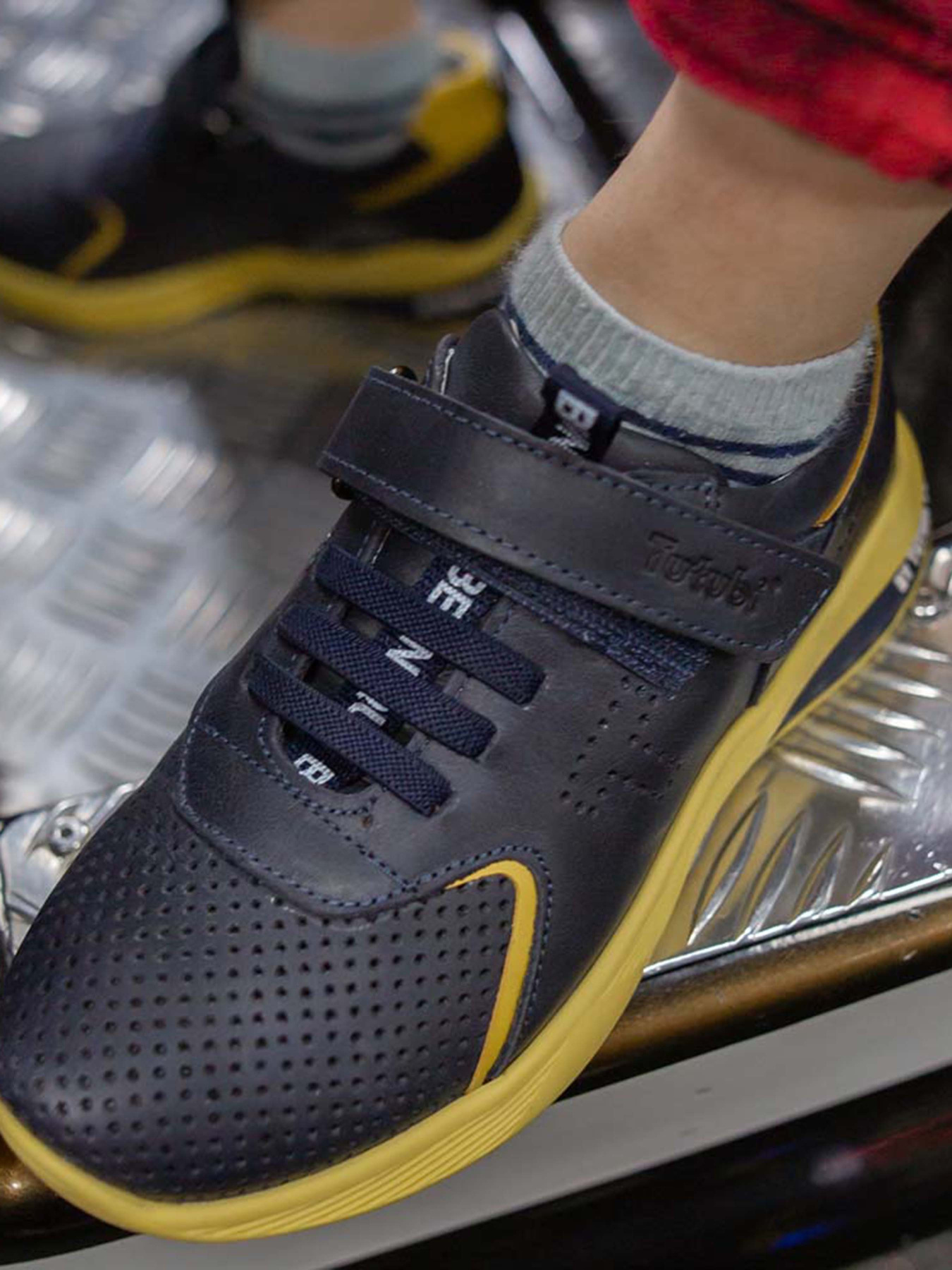 Кроссовки повседневные Tutubi модель 1713-01-Black Фото