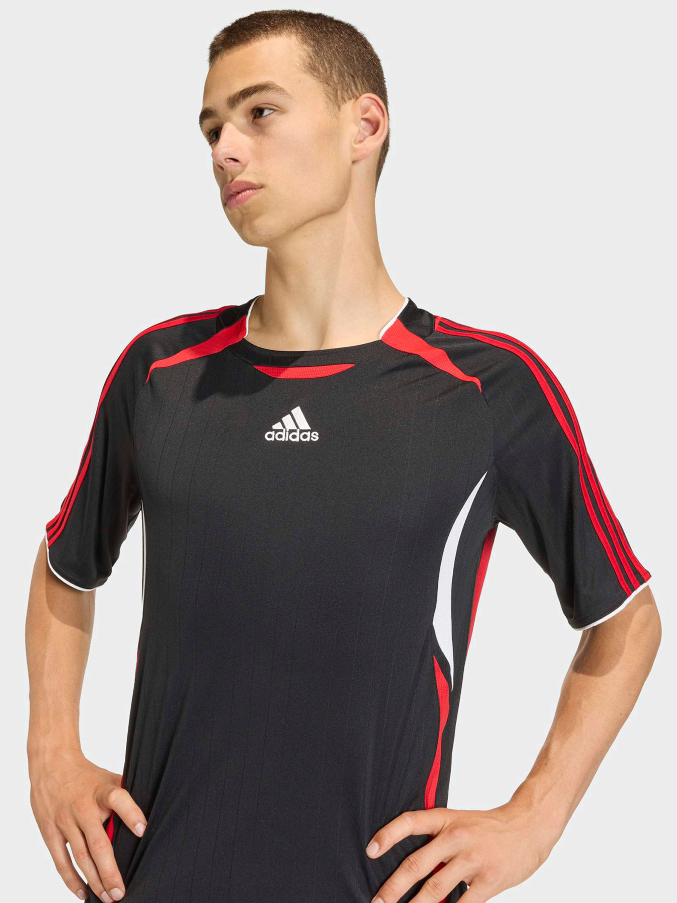 Футболки и поло Adidas Adicolor модель KD5854 Футболки и поло Adidas Adicolor модель KD5854 Фото